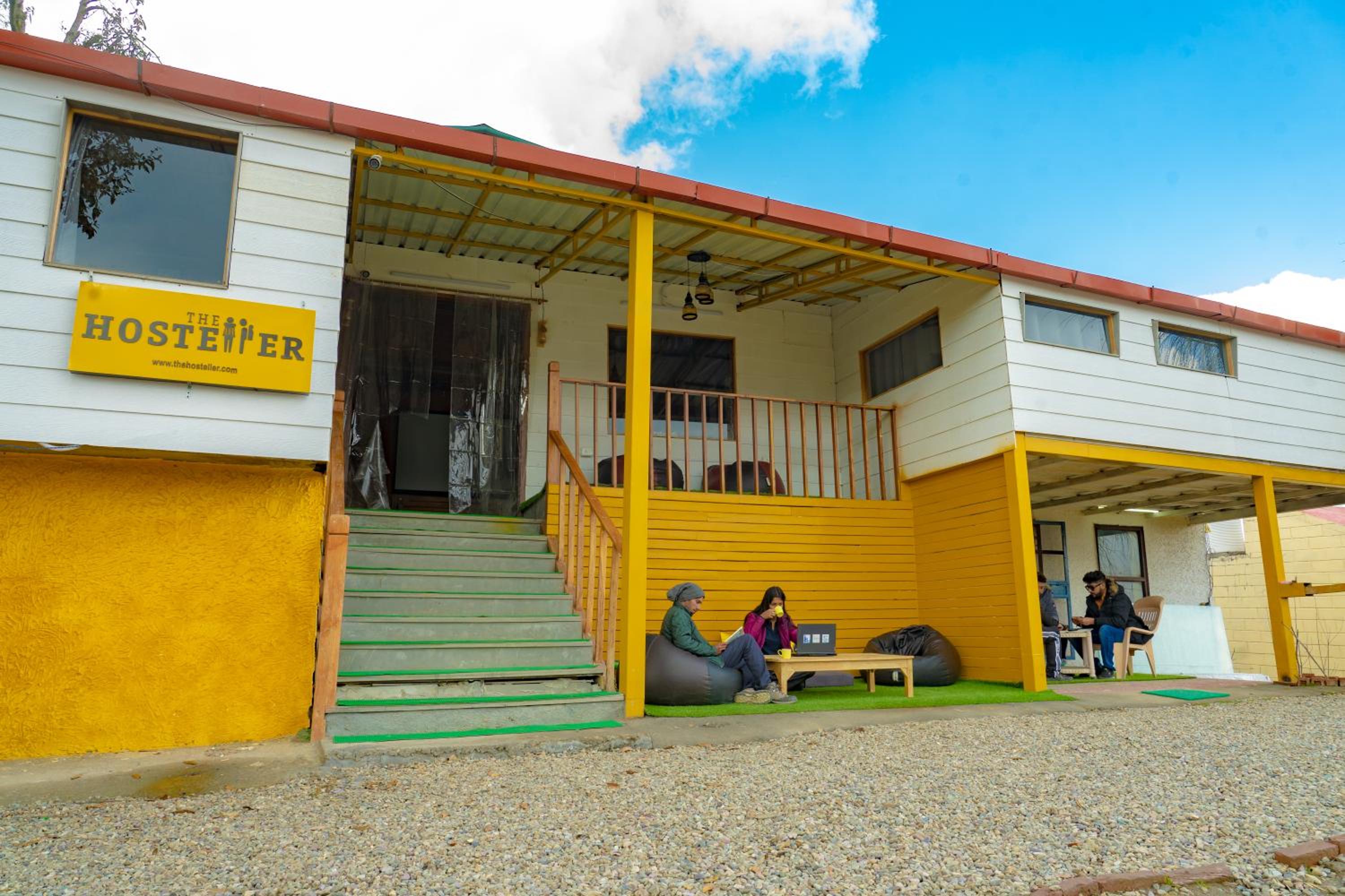 Lushtree Backpackers - Hostel & Cafe view 5