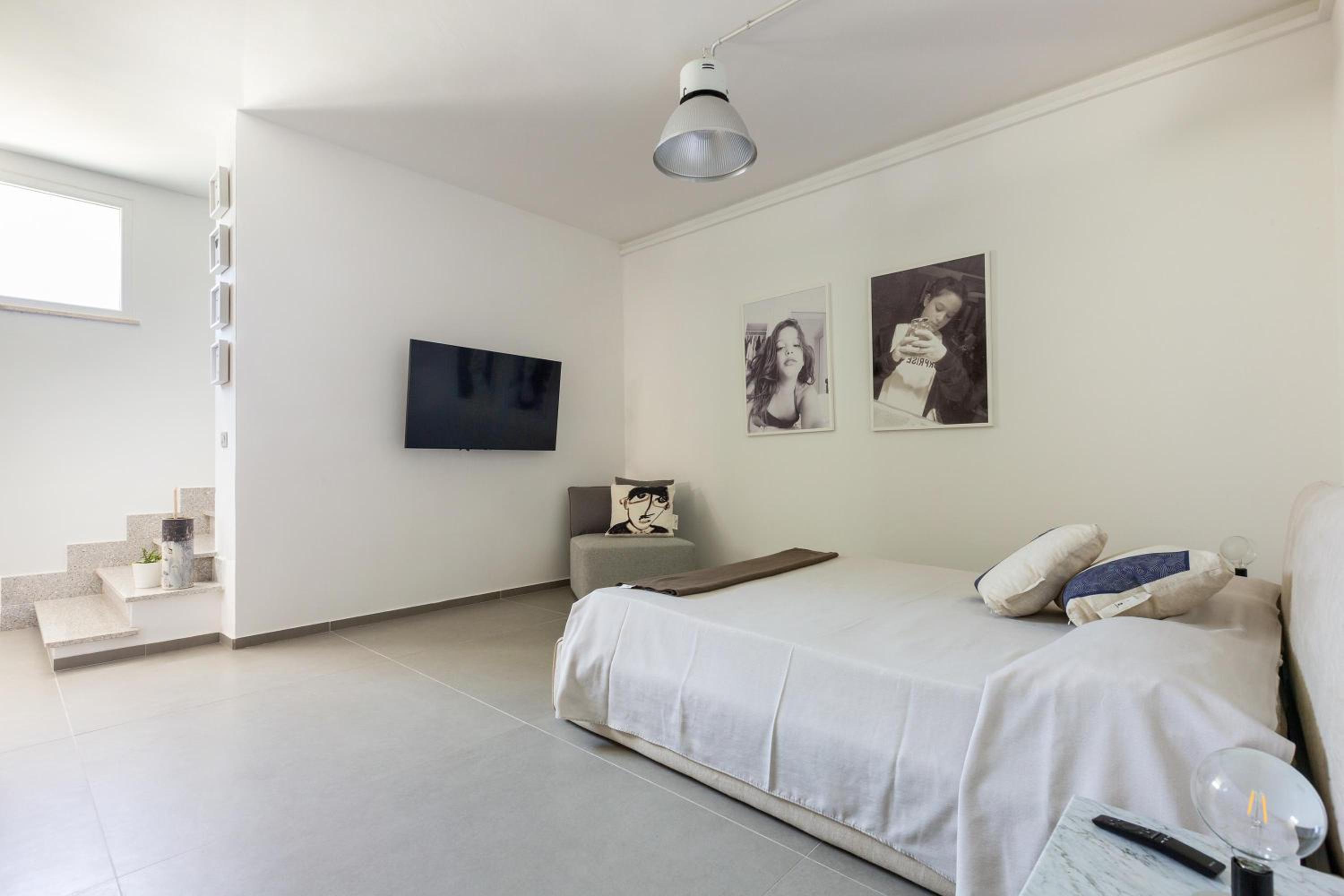 Suite More by BarbarHouse view 4