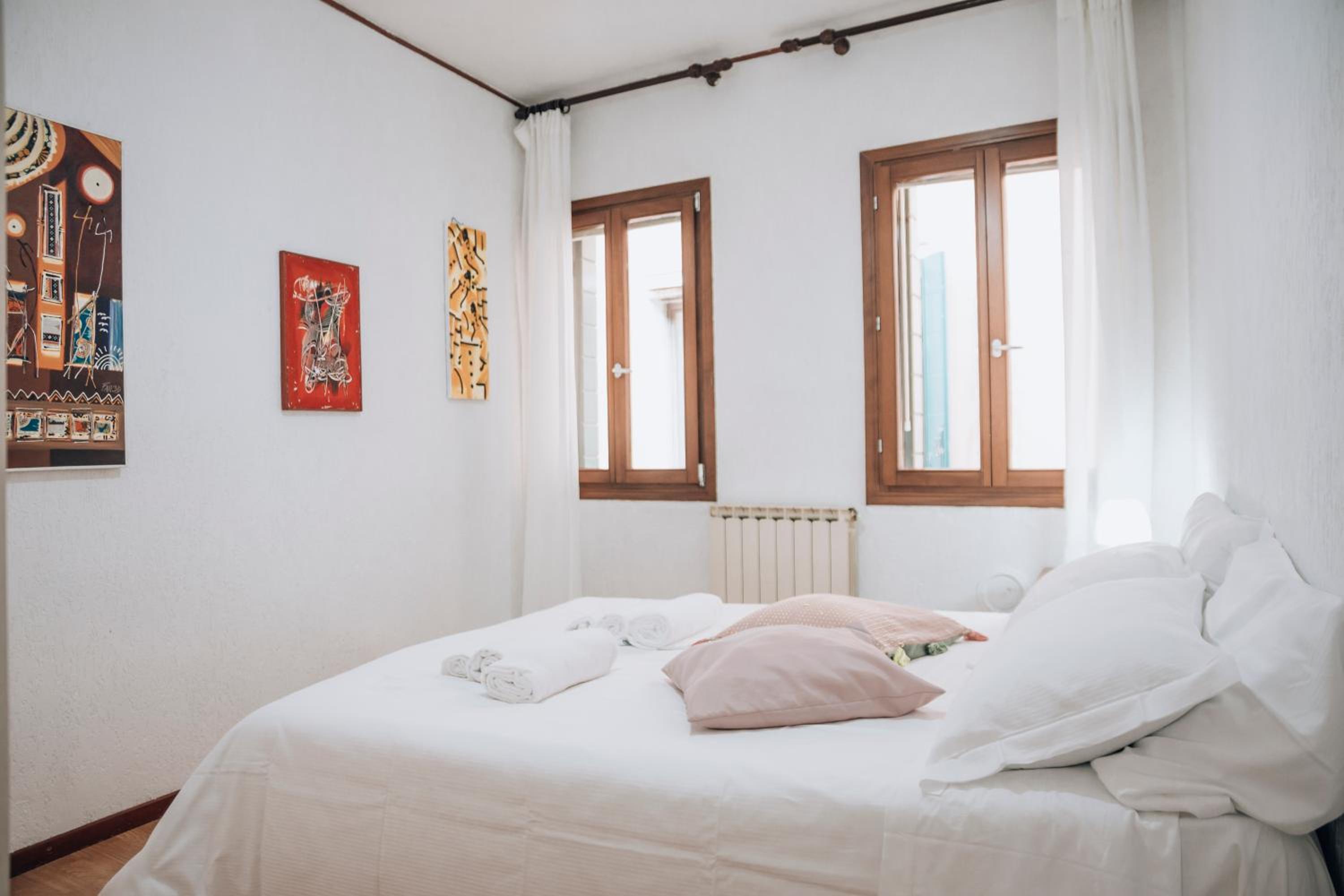 Bricola Biennale Apartments