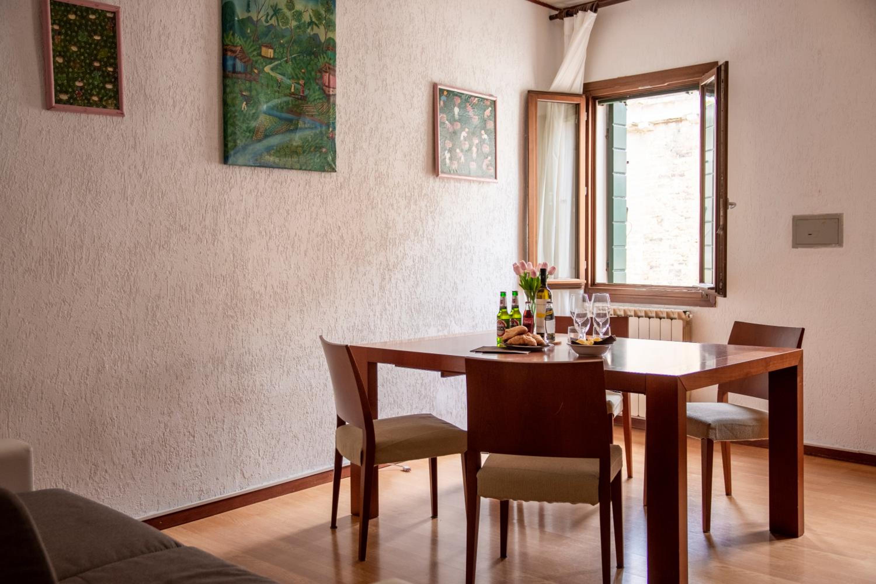 Bricola Biennale Apartments