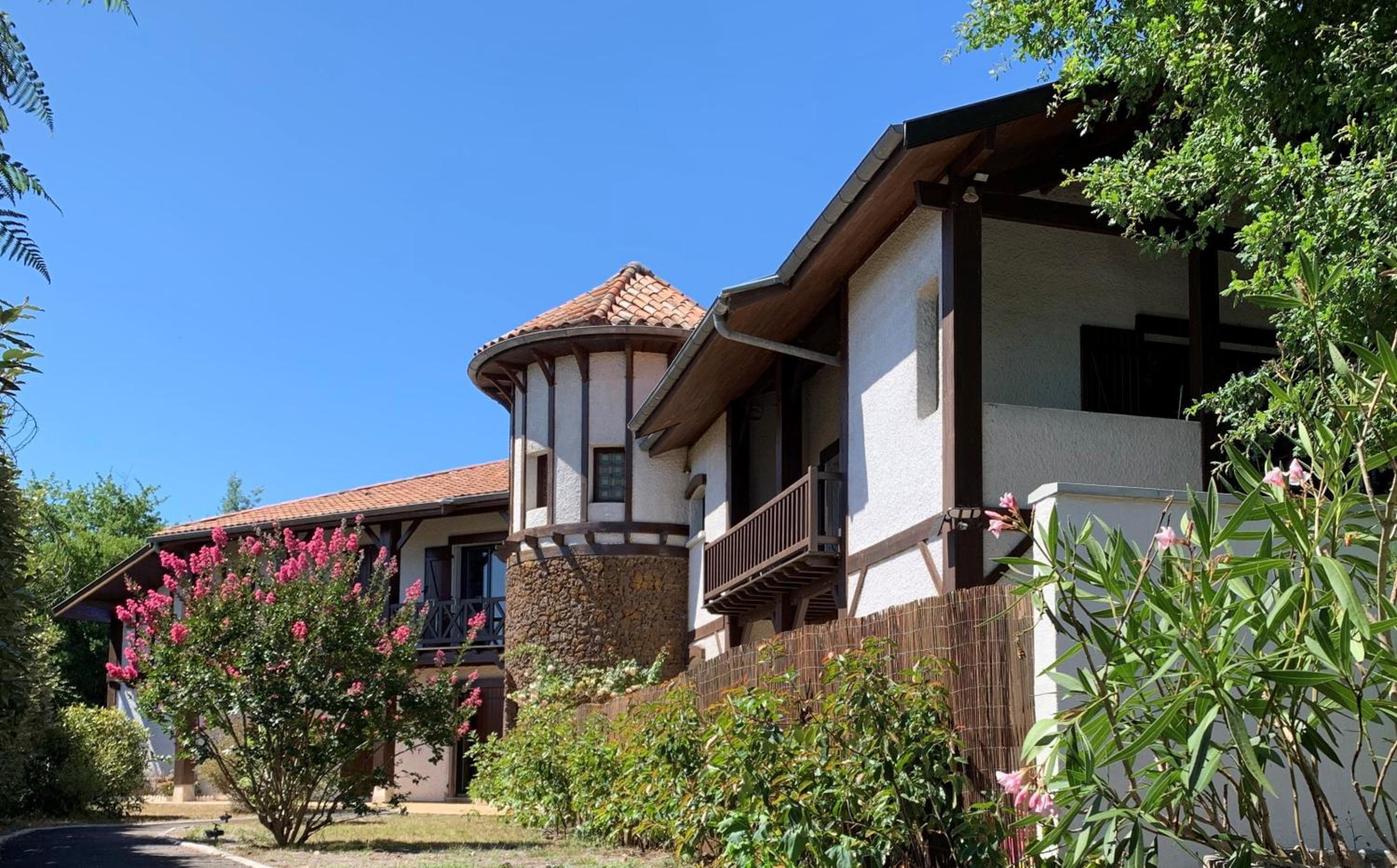 Domaine La Castilha view 2