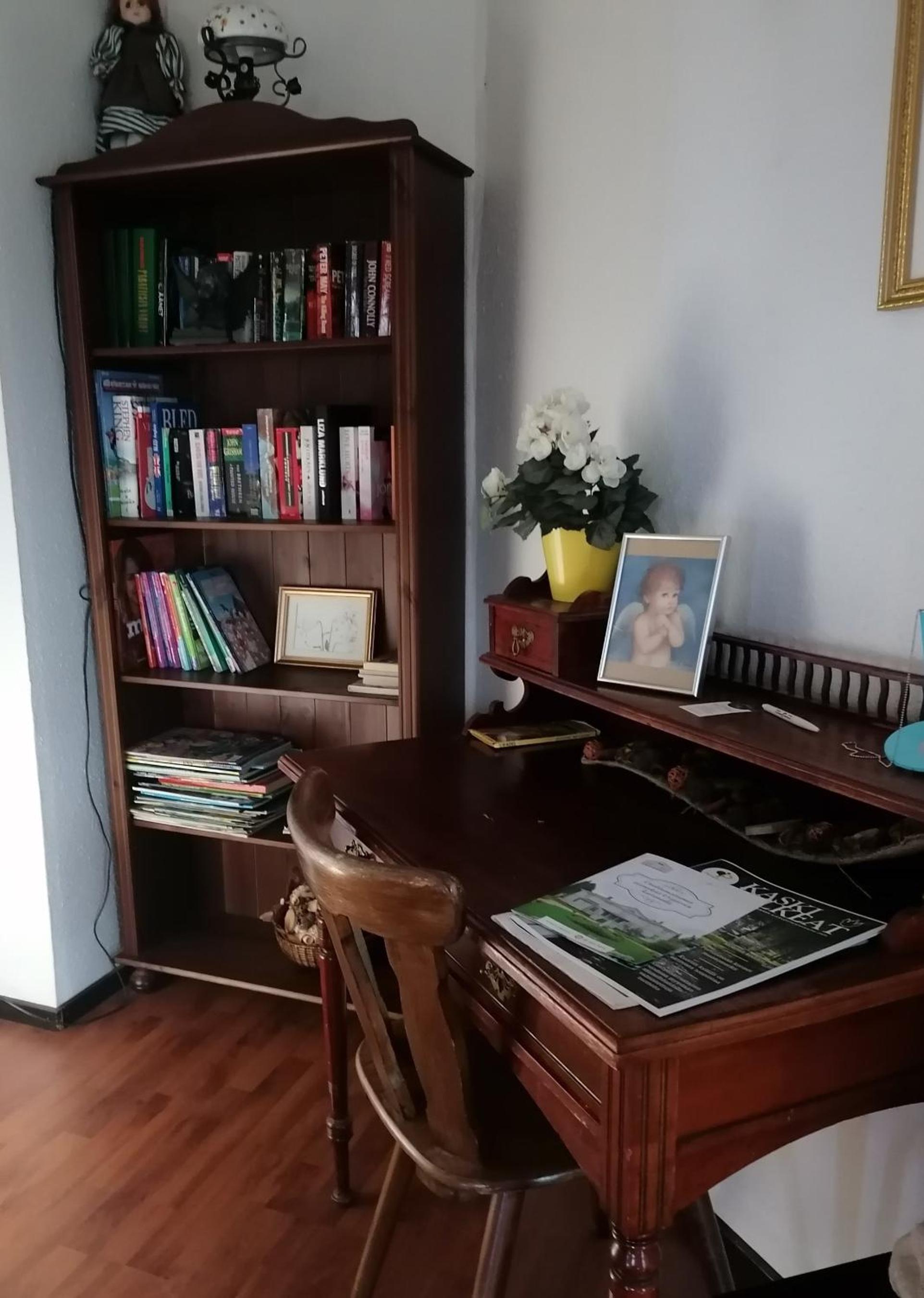Cronin's Guesthouse Bed & Breakfast