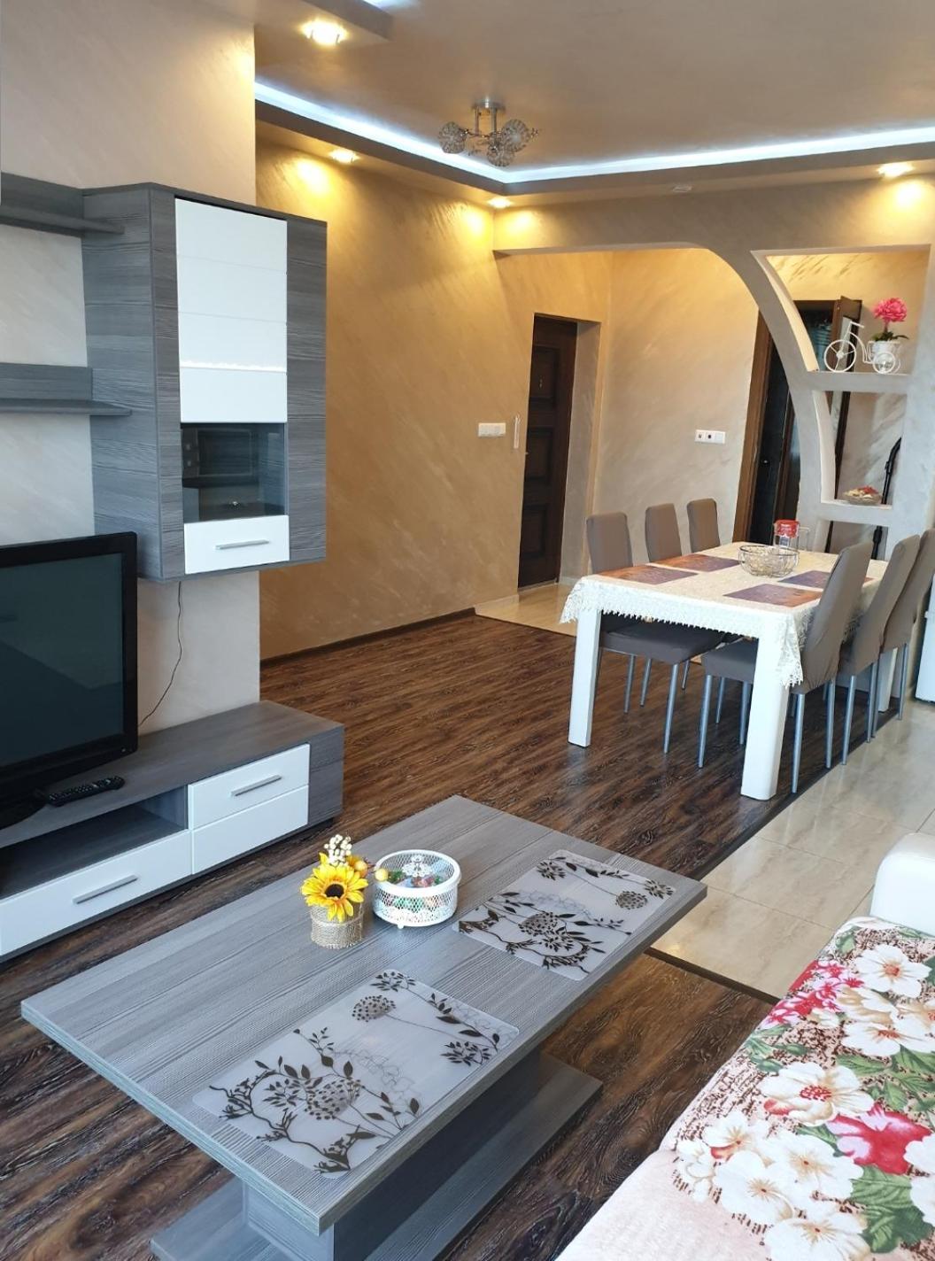 Sunshine Apartment view 5