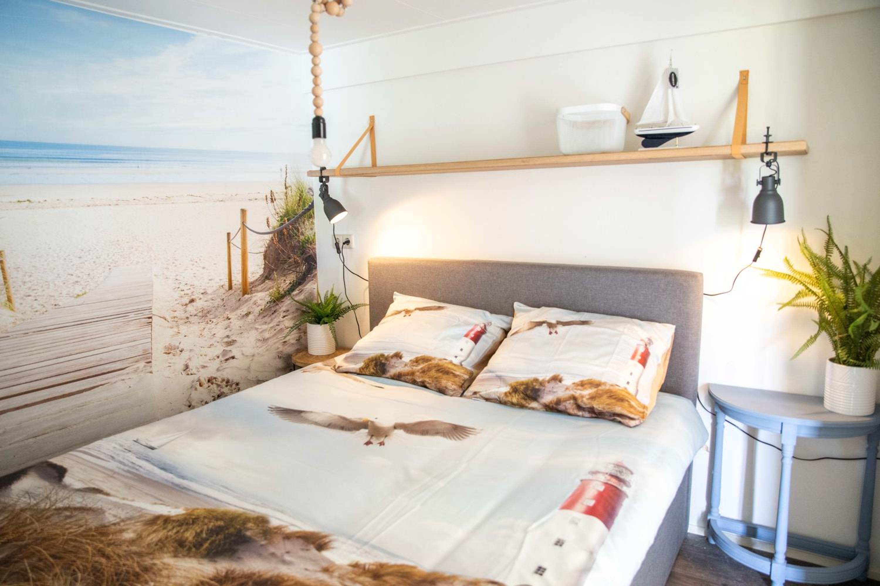 Strand-chalet Luna - 700 mtr van het strand van Ouddorp