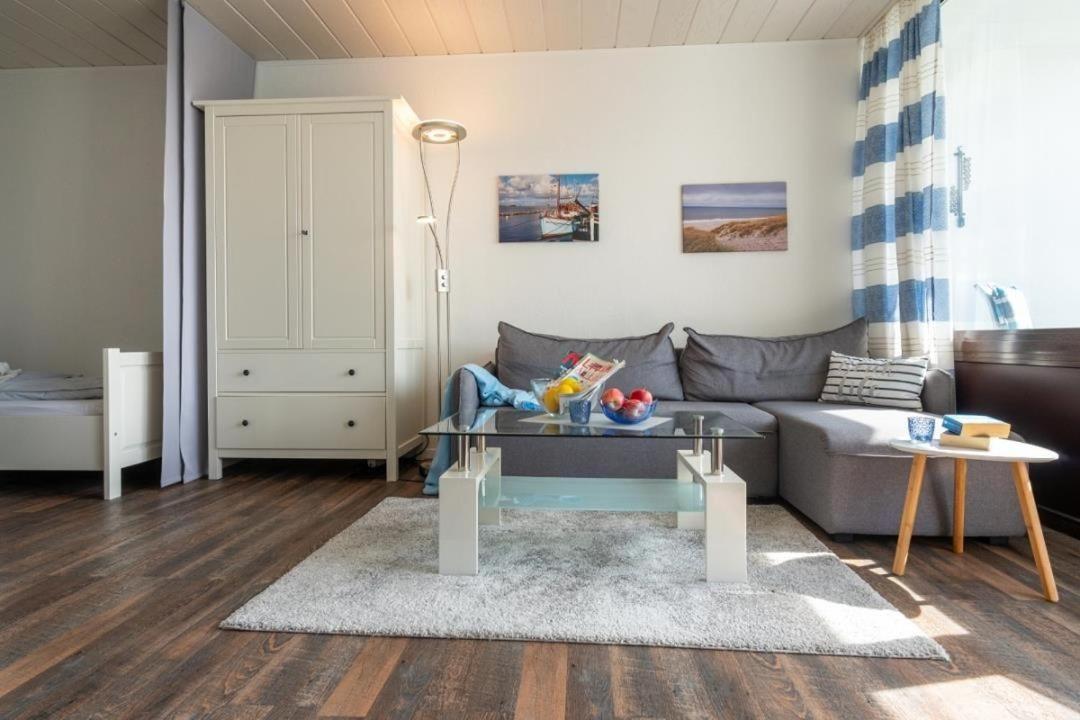 Haus-Schoene-Aussicht-Wohnung-4-17-StrandLust view 3