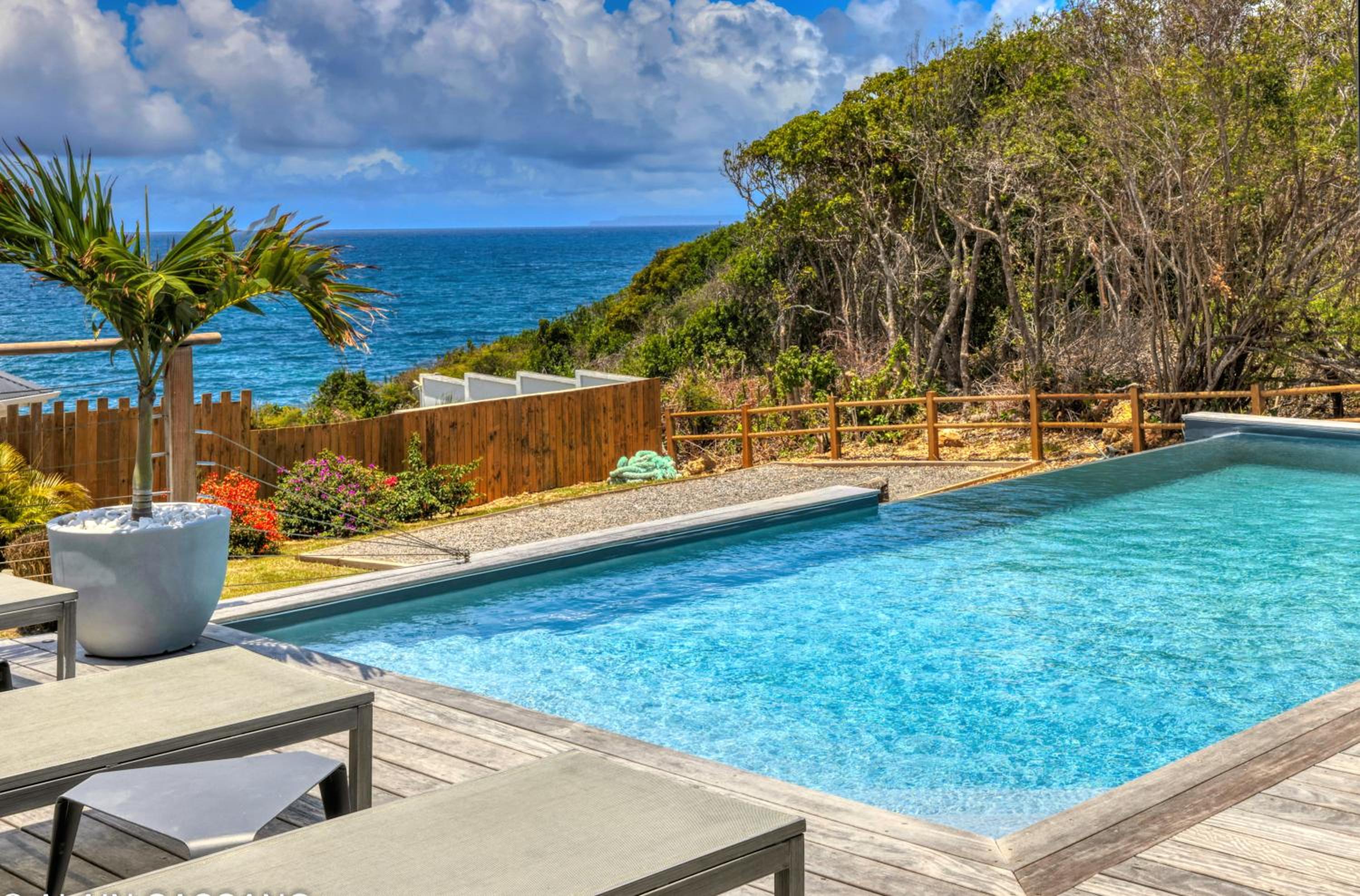 Villa Azurela view 3