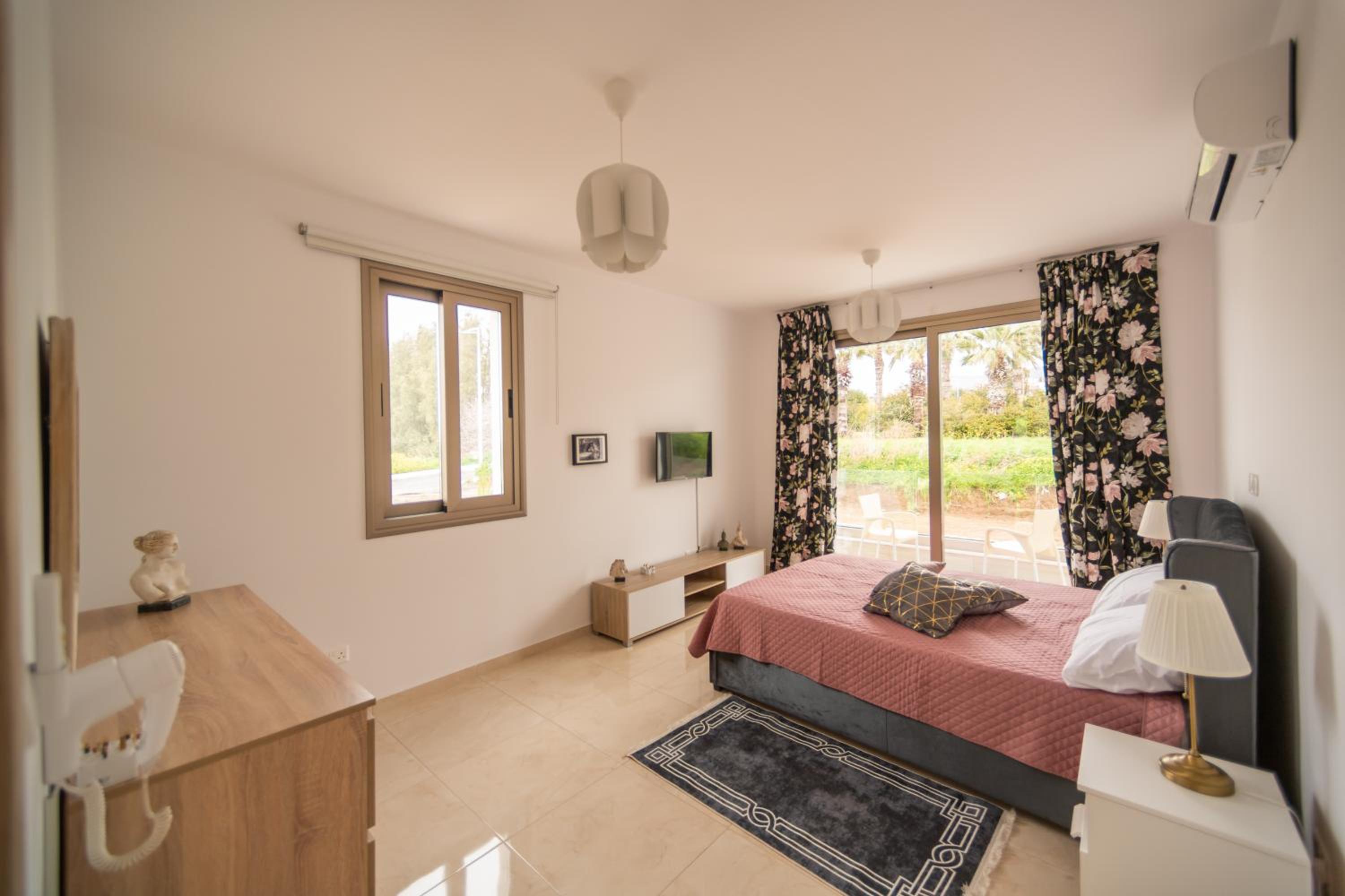 Harmony Seaview Apartments