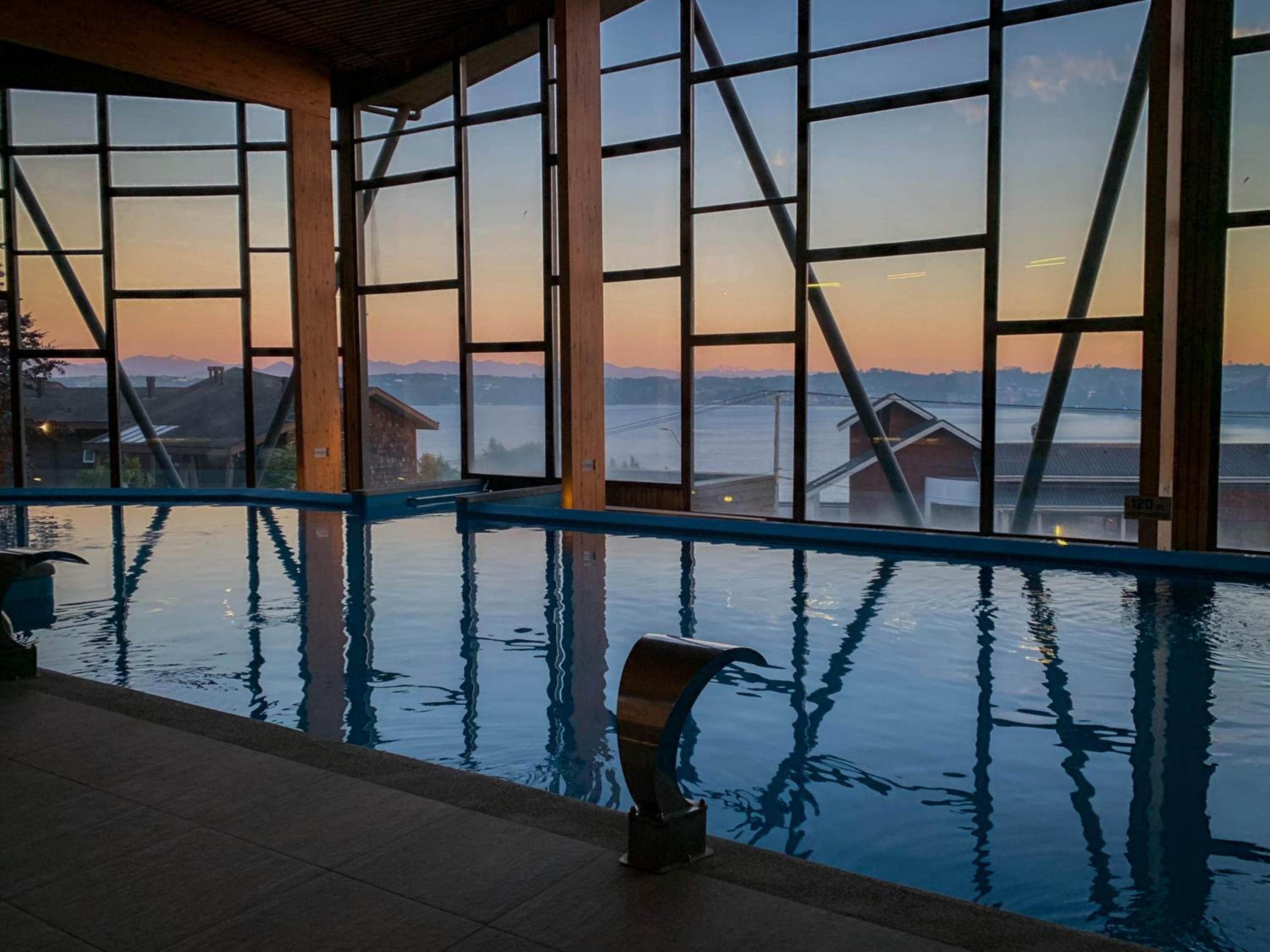 Puerto Varas Vacations - Hotel Cabana Del Lago Puerto Varas - Property Image 2