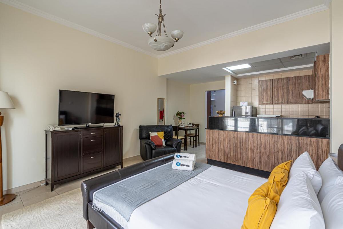 HiGuests - Spacious Studio With City Views Near Dubai Mall