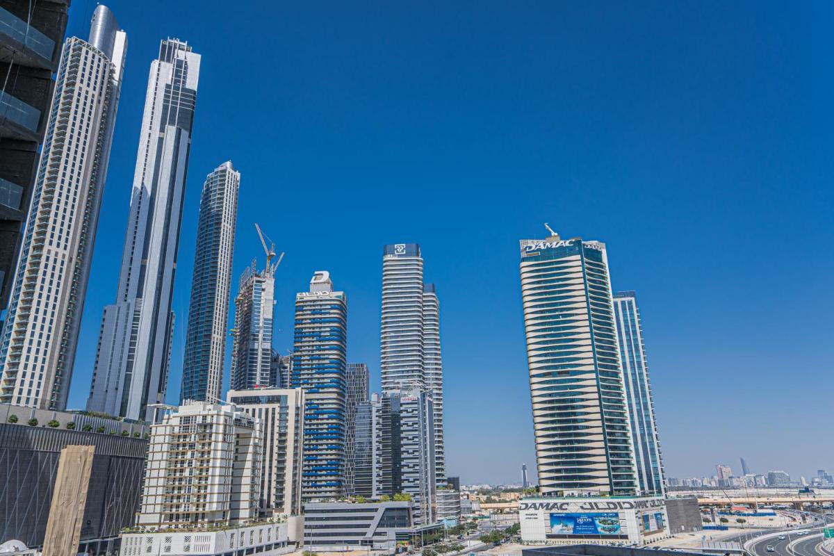 HiGuests - Spacious Studio With City Views Near Dubai Mall