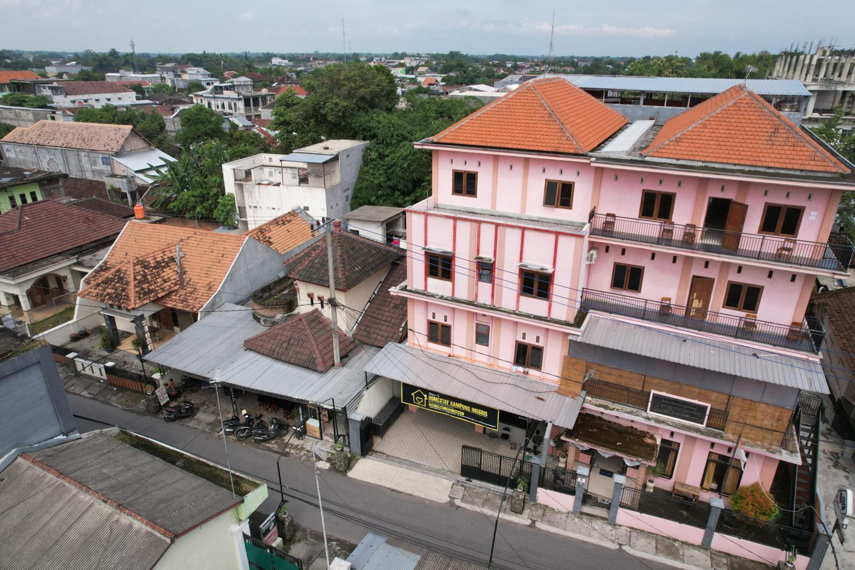 Homestay Kampung Inggris SYARIAH view 2