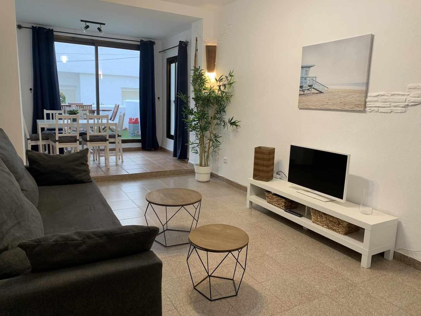 Urb Las Cañas. Apartamento B3 view 2