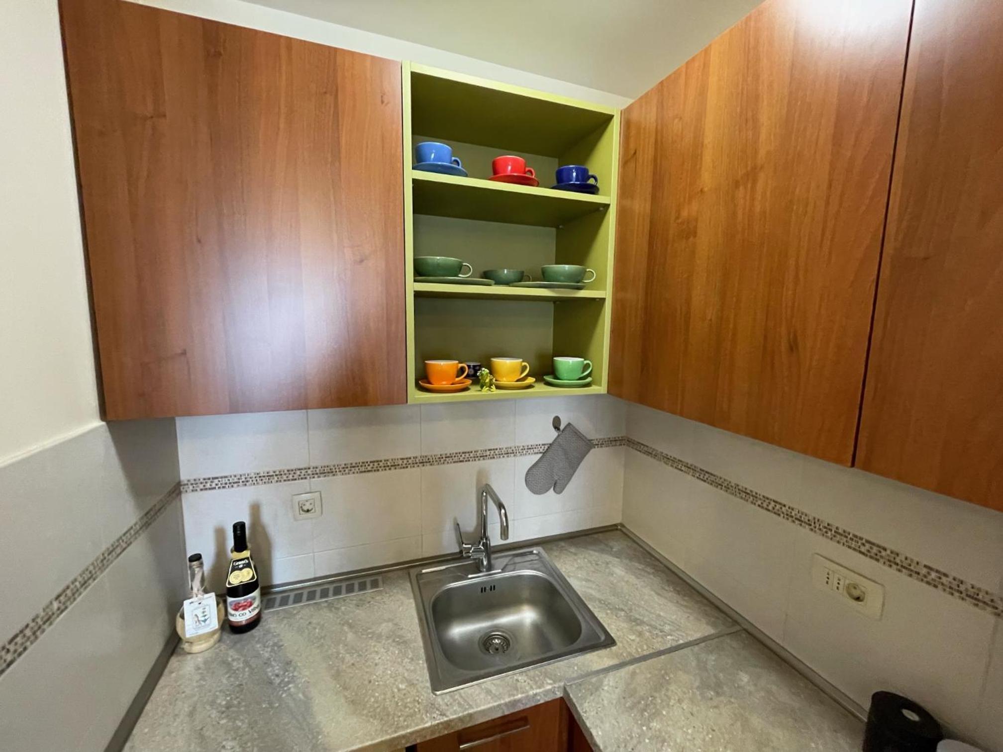 Exclusive studio, great location view 3