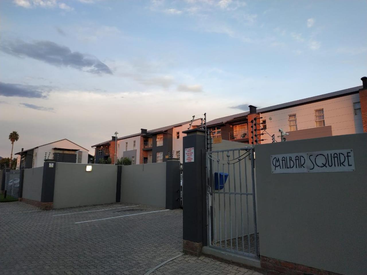 Malbar Self Catering 2 view 2
