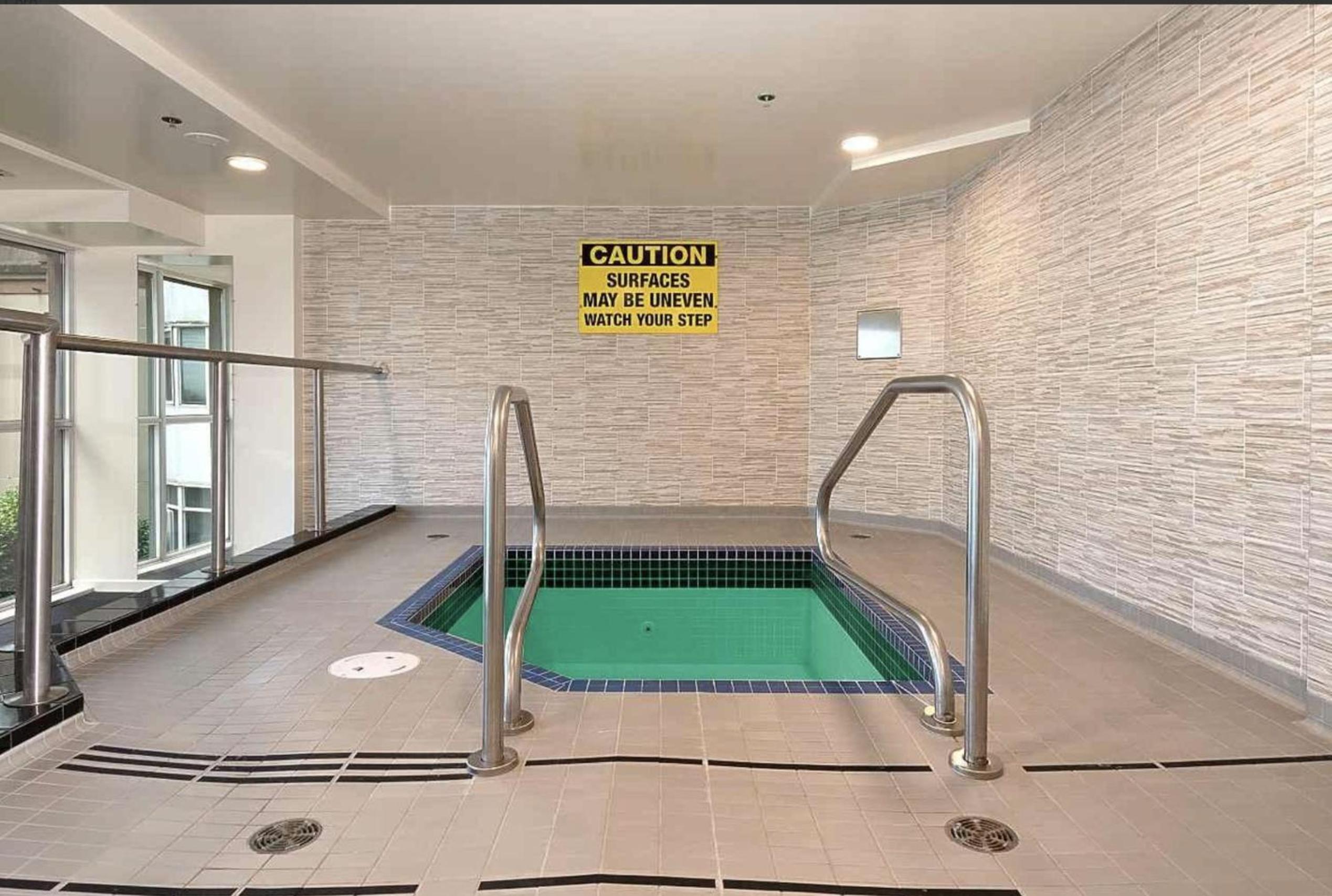 Best Location Downtown Chic Suites