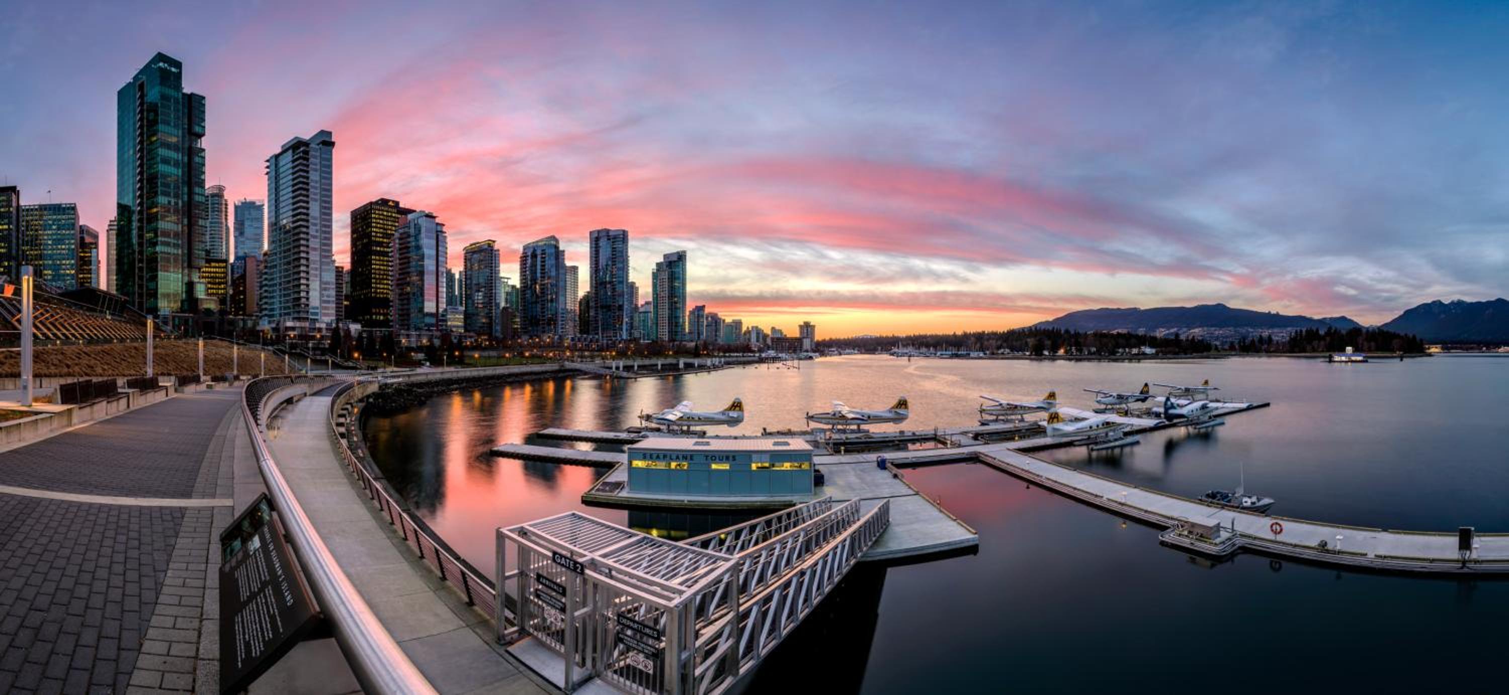 Best Location Downtown Chic Suites