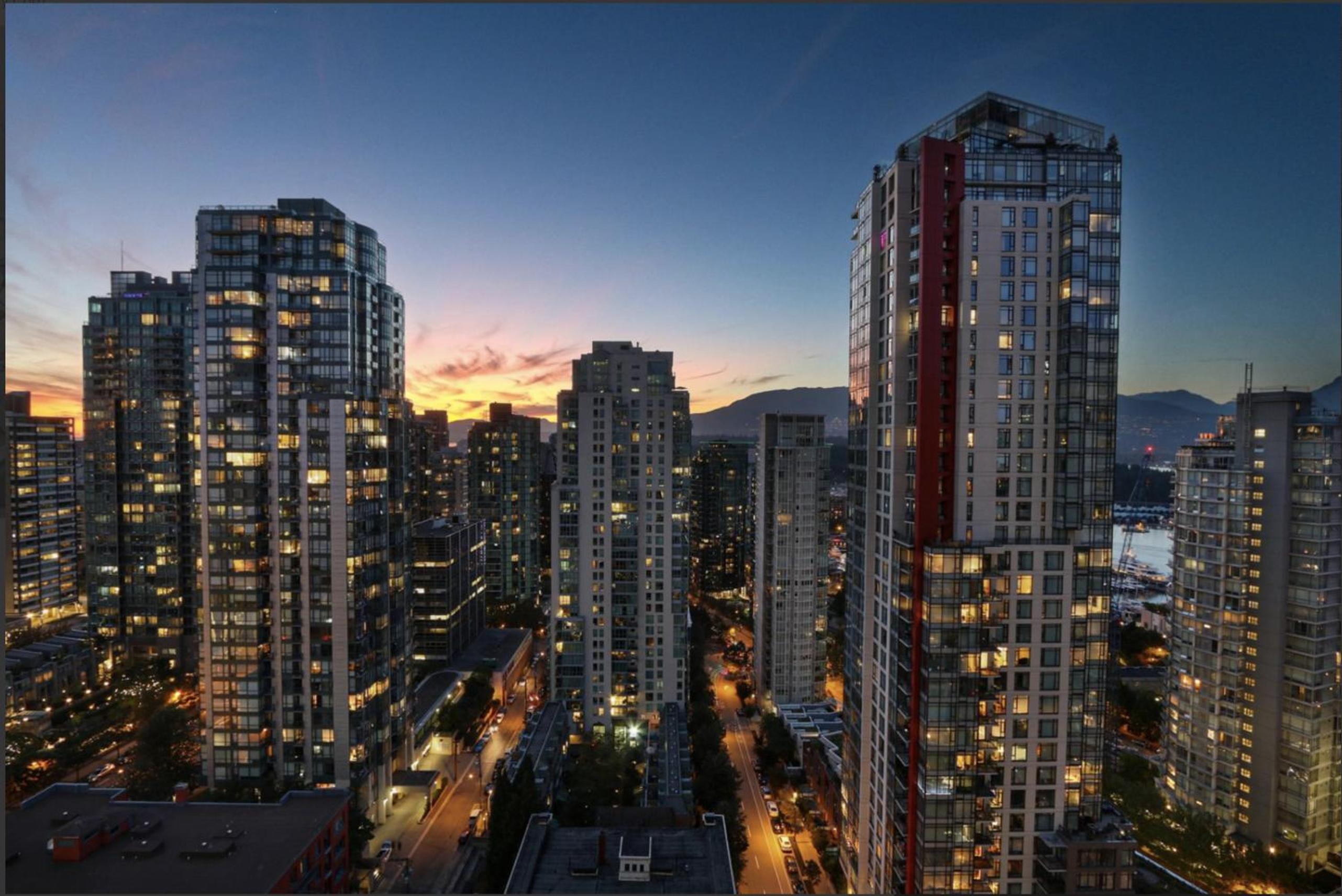 Best Location Downtown Chic Suites