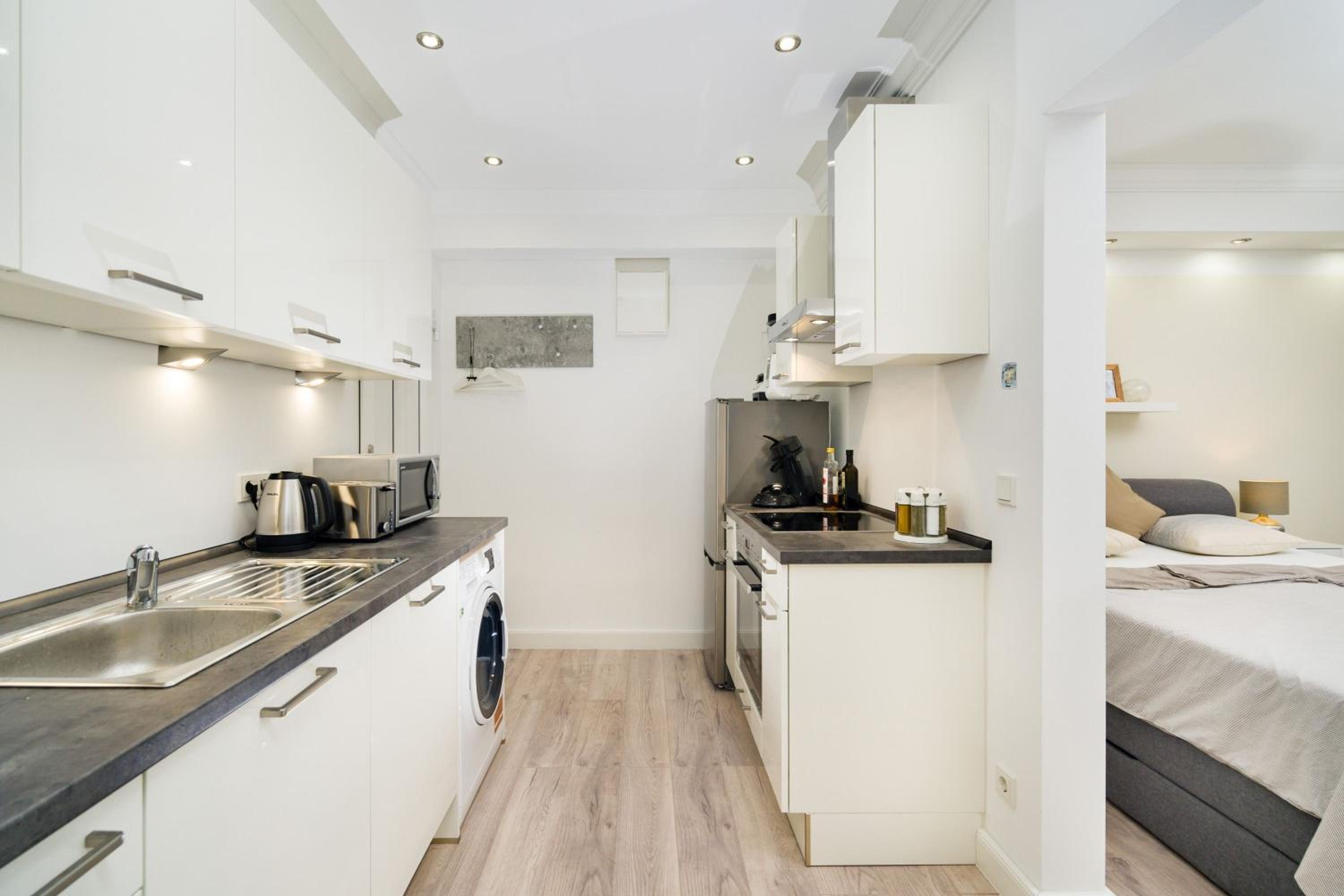 Lachmann Budget Studio Kreuzberg - 1 BR, central location in XBerg, modern decor photo 4