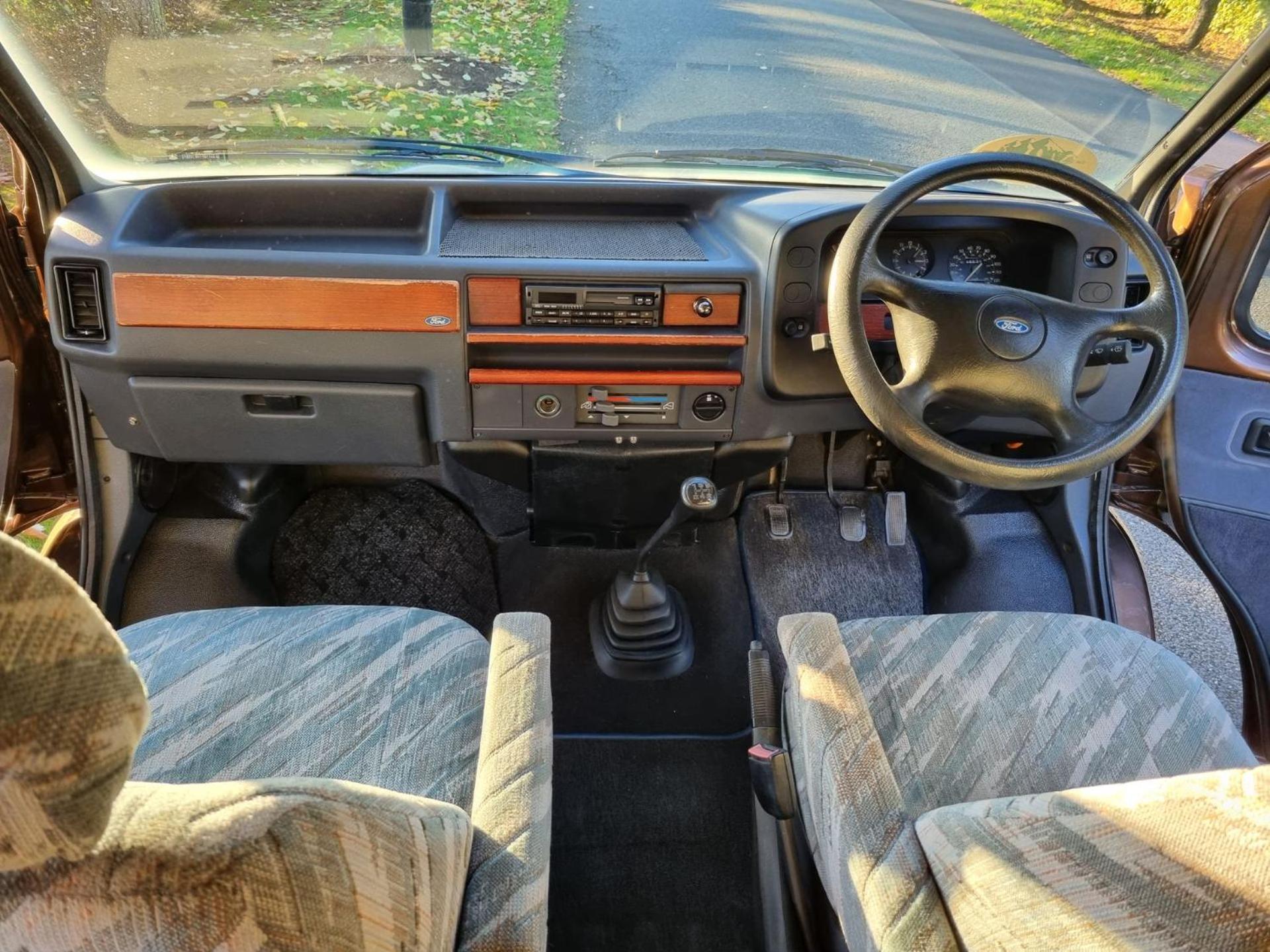 RETRO CAMPER HIRE LTD Campervan Hire Company