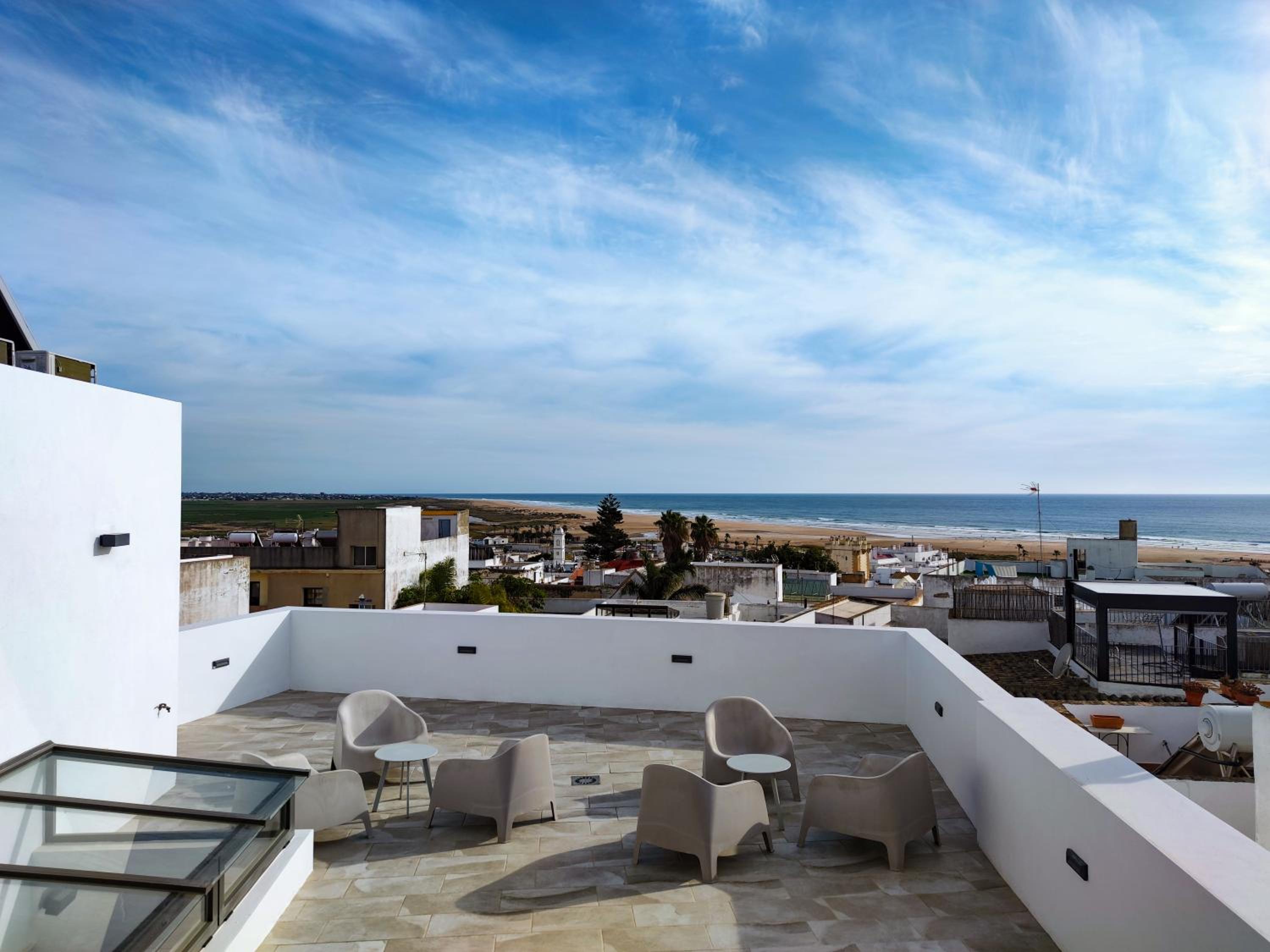 Hotel Arena House Conil - Image 1