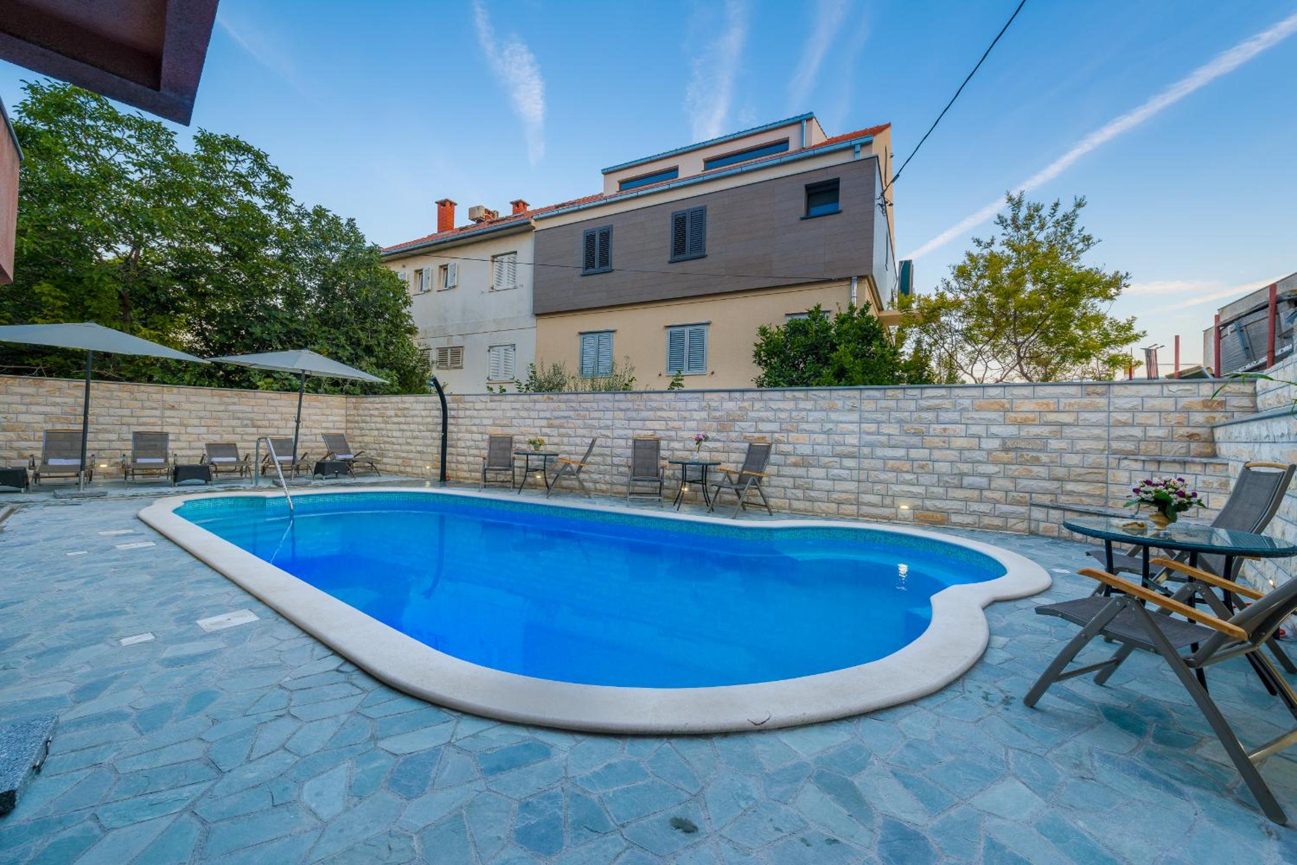 Apartments Žuvela
