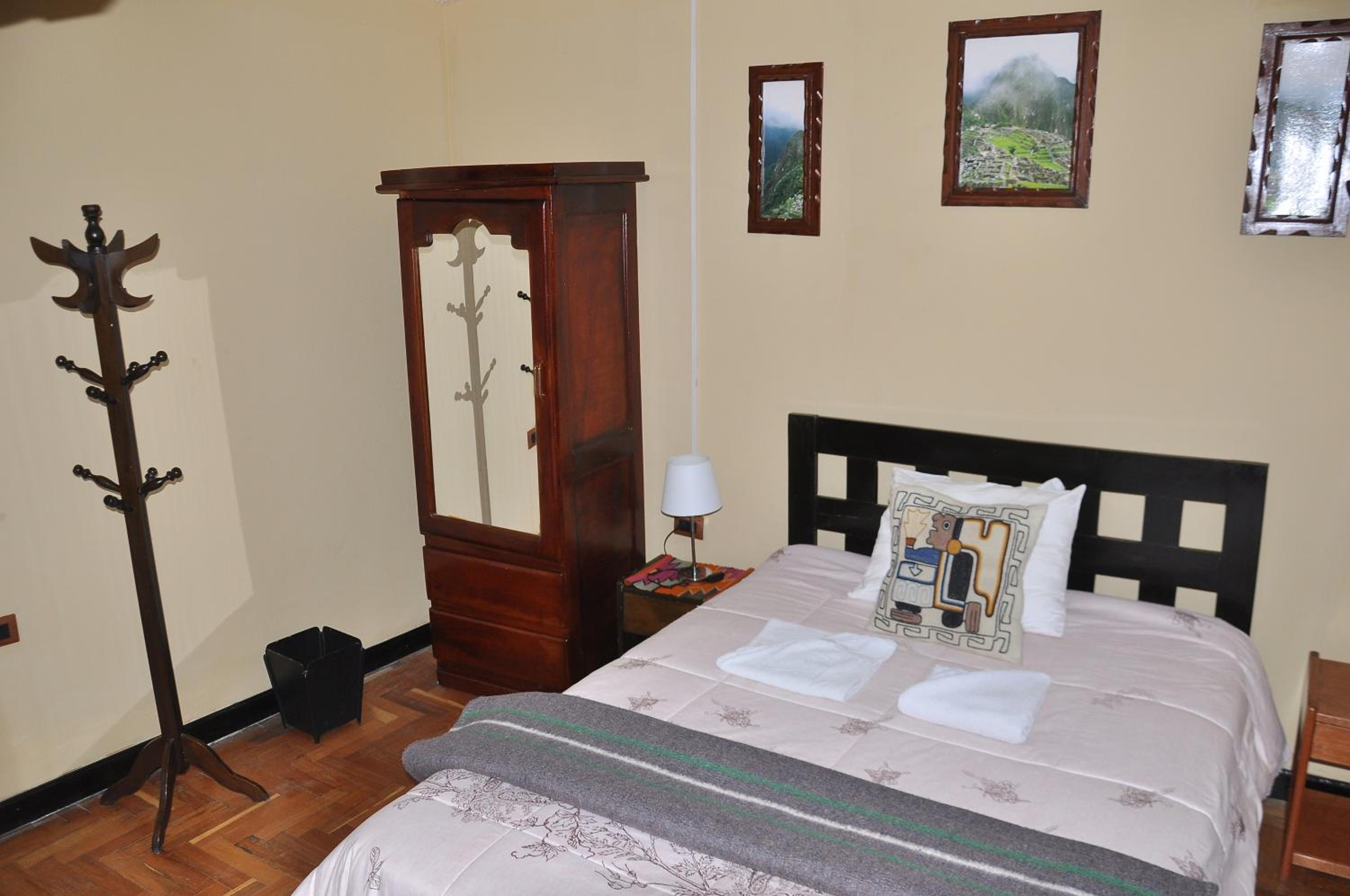 Hostal Goya Andina