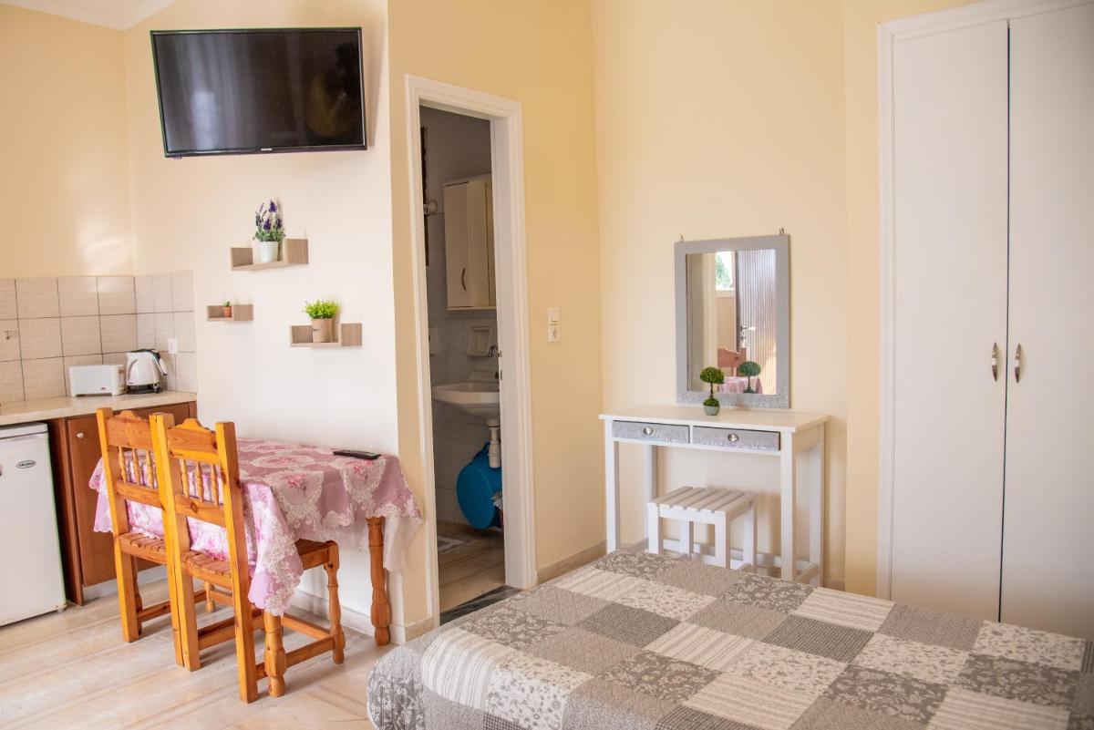 Eleonas Holiday Home Apartment photo 4