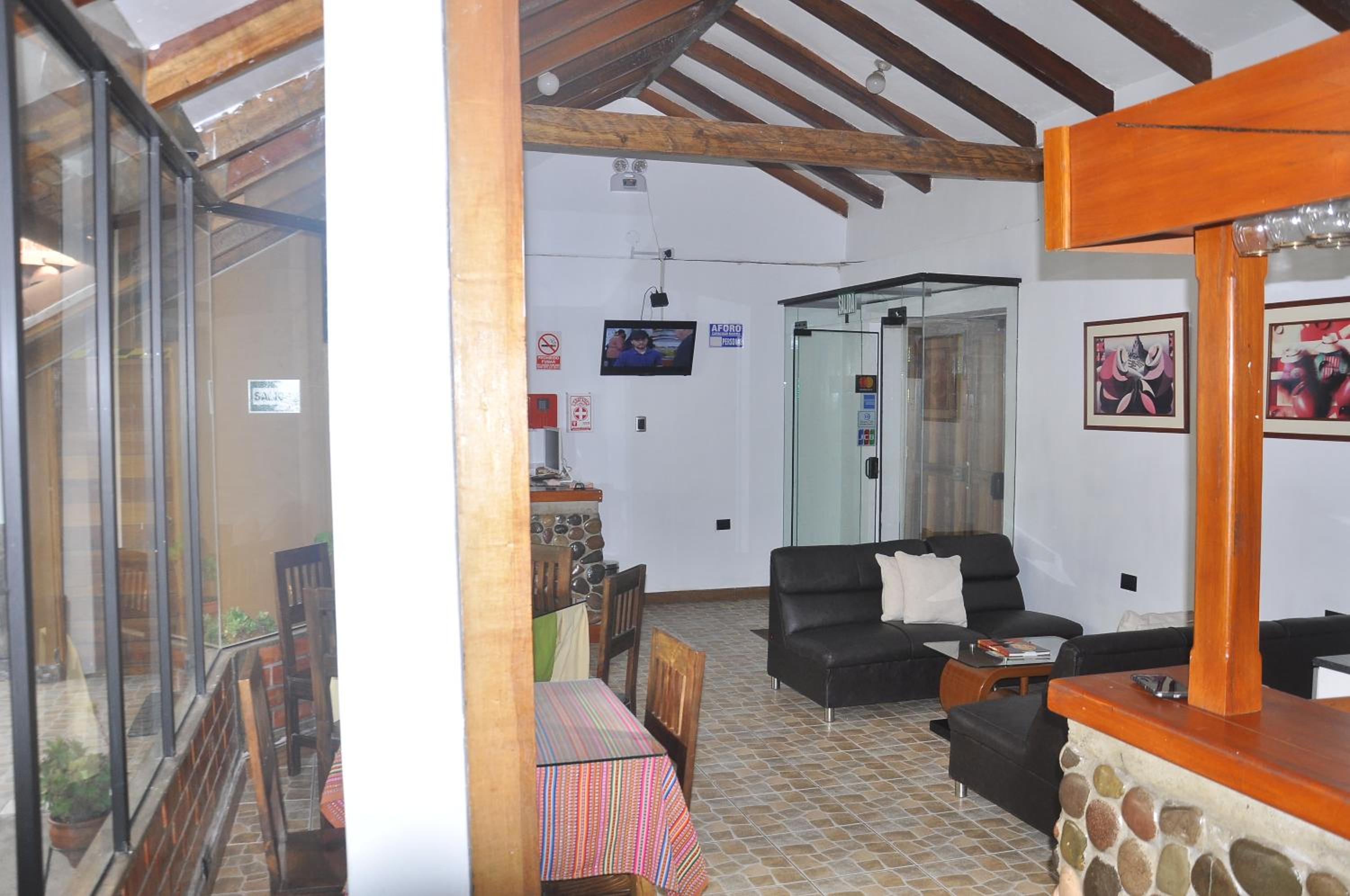 Hostal Goya Andina
