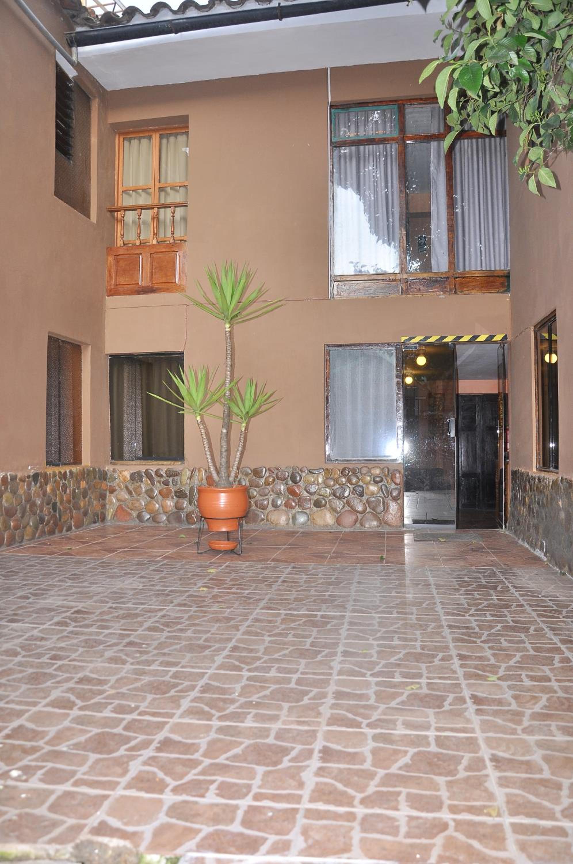 Hostal Goya Andina