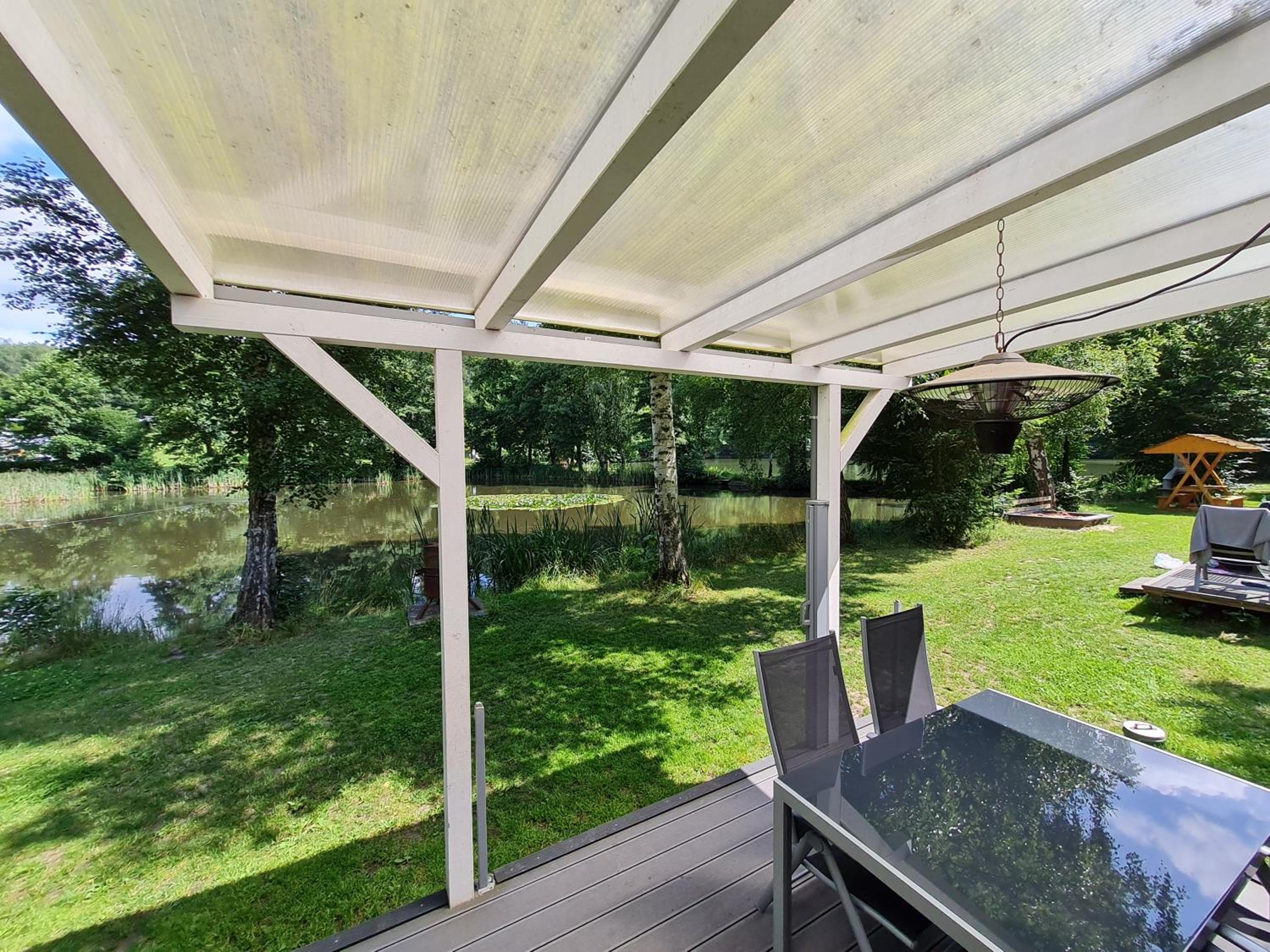 Ferienhaus direkt am Badesee Bungalow 11 Schönsee