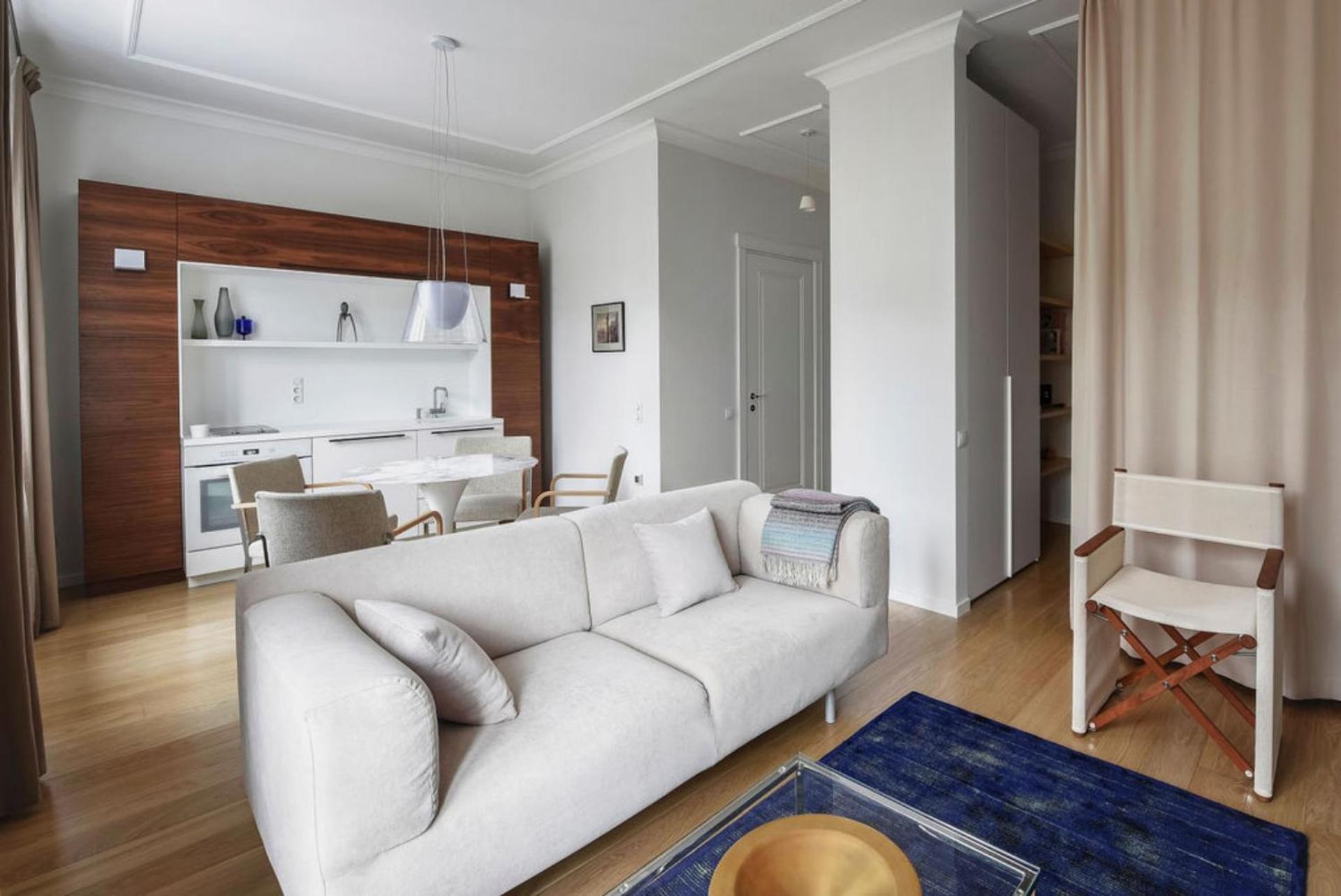 Design Studio Apartment with Balcony by Domvia view 3