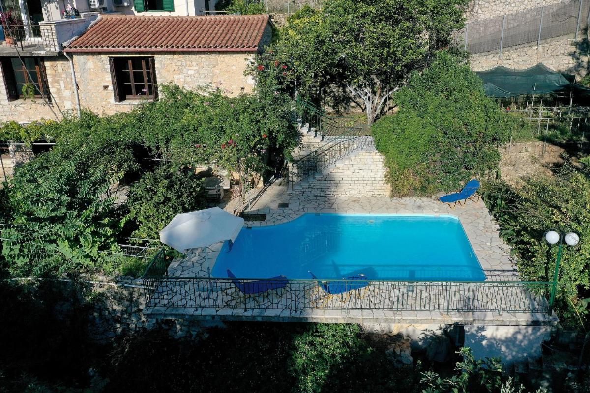 Stone Cottage House view 3