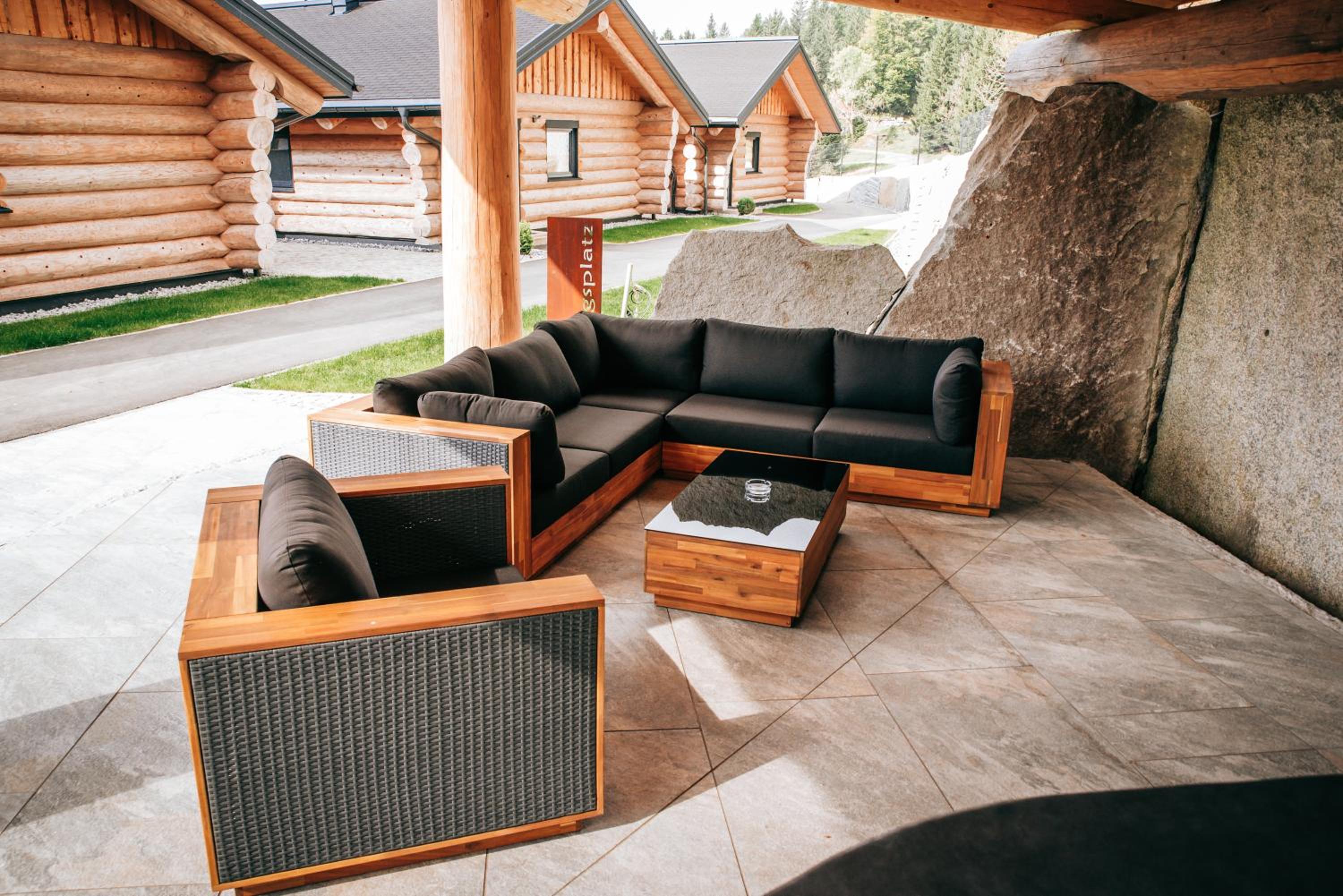 Blockhausen Luxus Chalets view 4