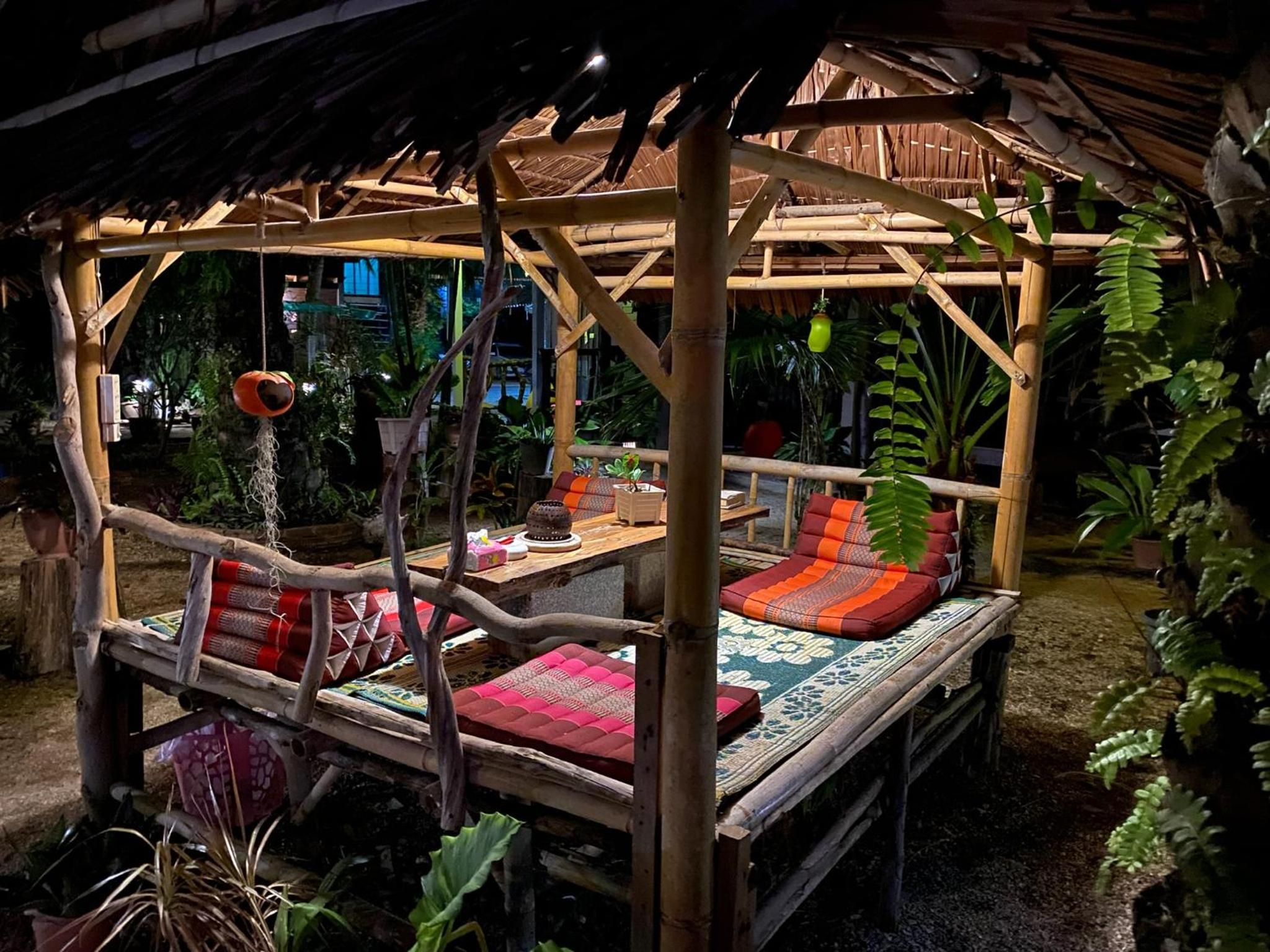 Leaf House Bungalows