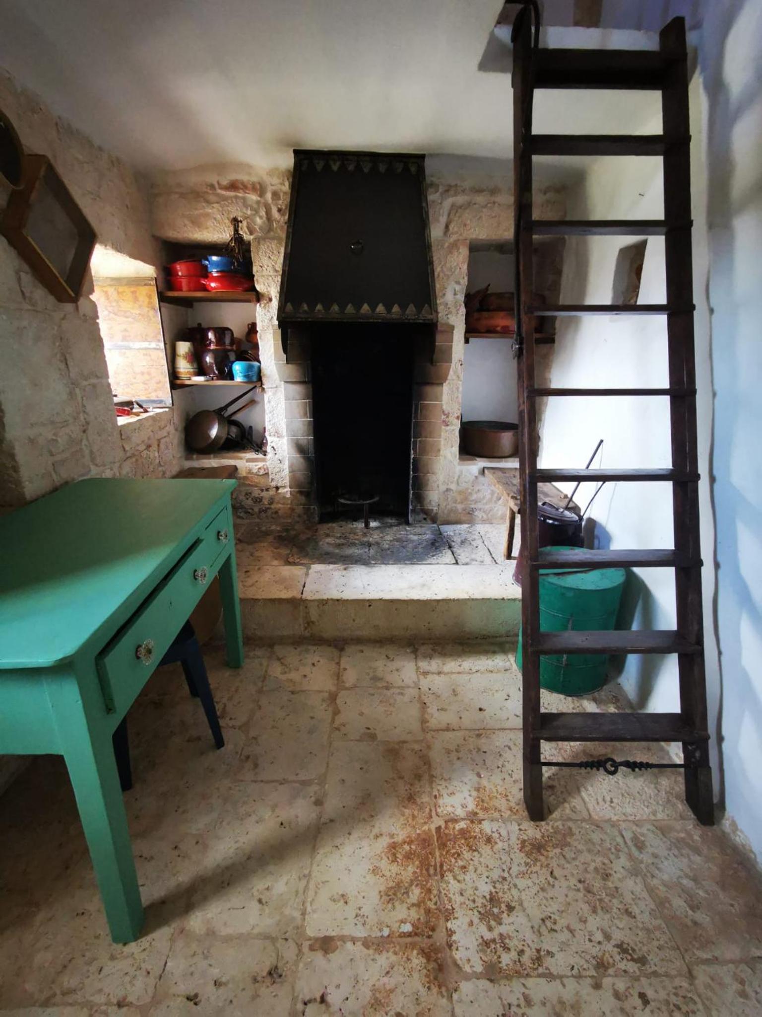 Photo 25