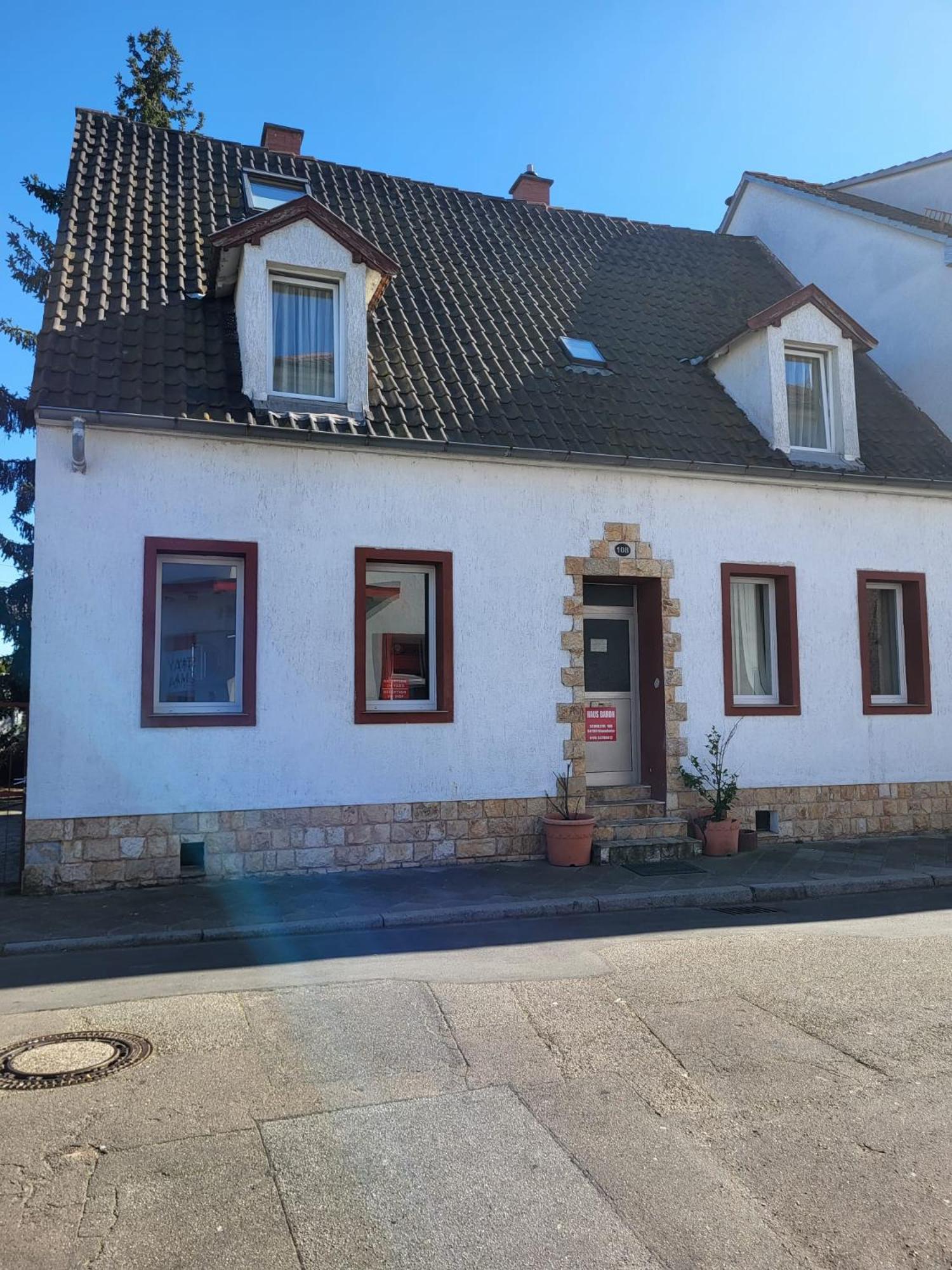 Pension Haus Baron 1 Neckarau