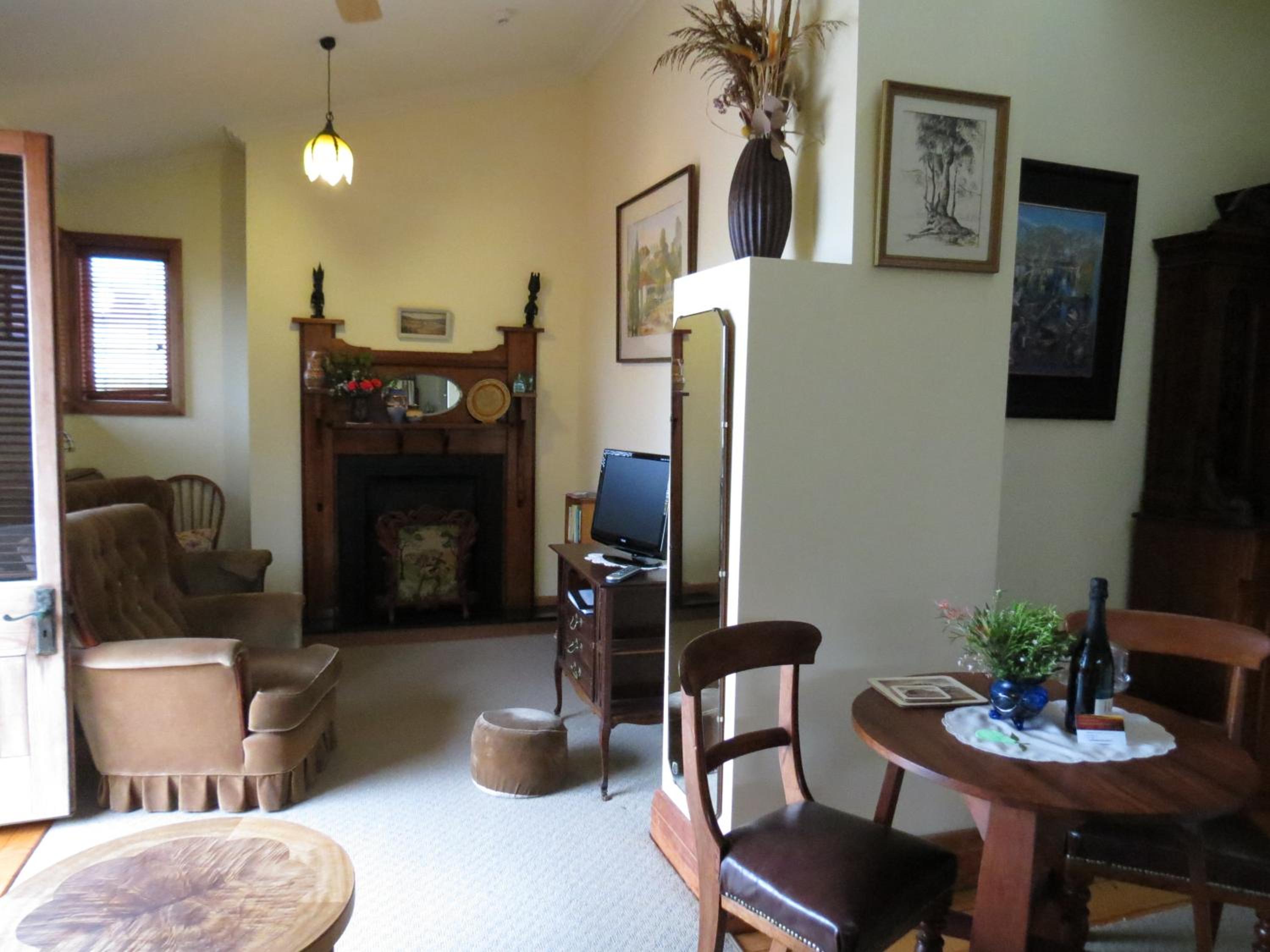 McCloud House