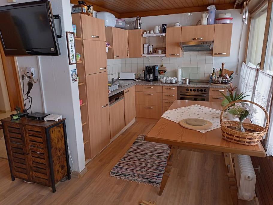 Großes Ferienhaus in ruhiger Lage - WLAN b. 9 Per.