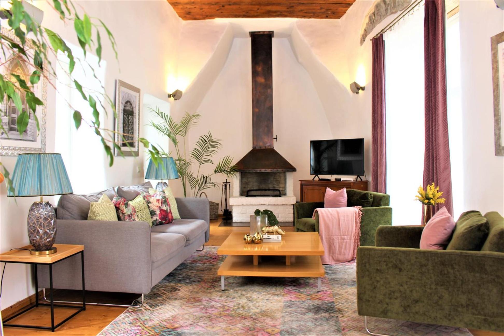 Tallinn Vacations - Tallinn City Apartments 2 bedroom 2 bathroom luxury property with balcony in Old Town - Property Image 7