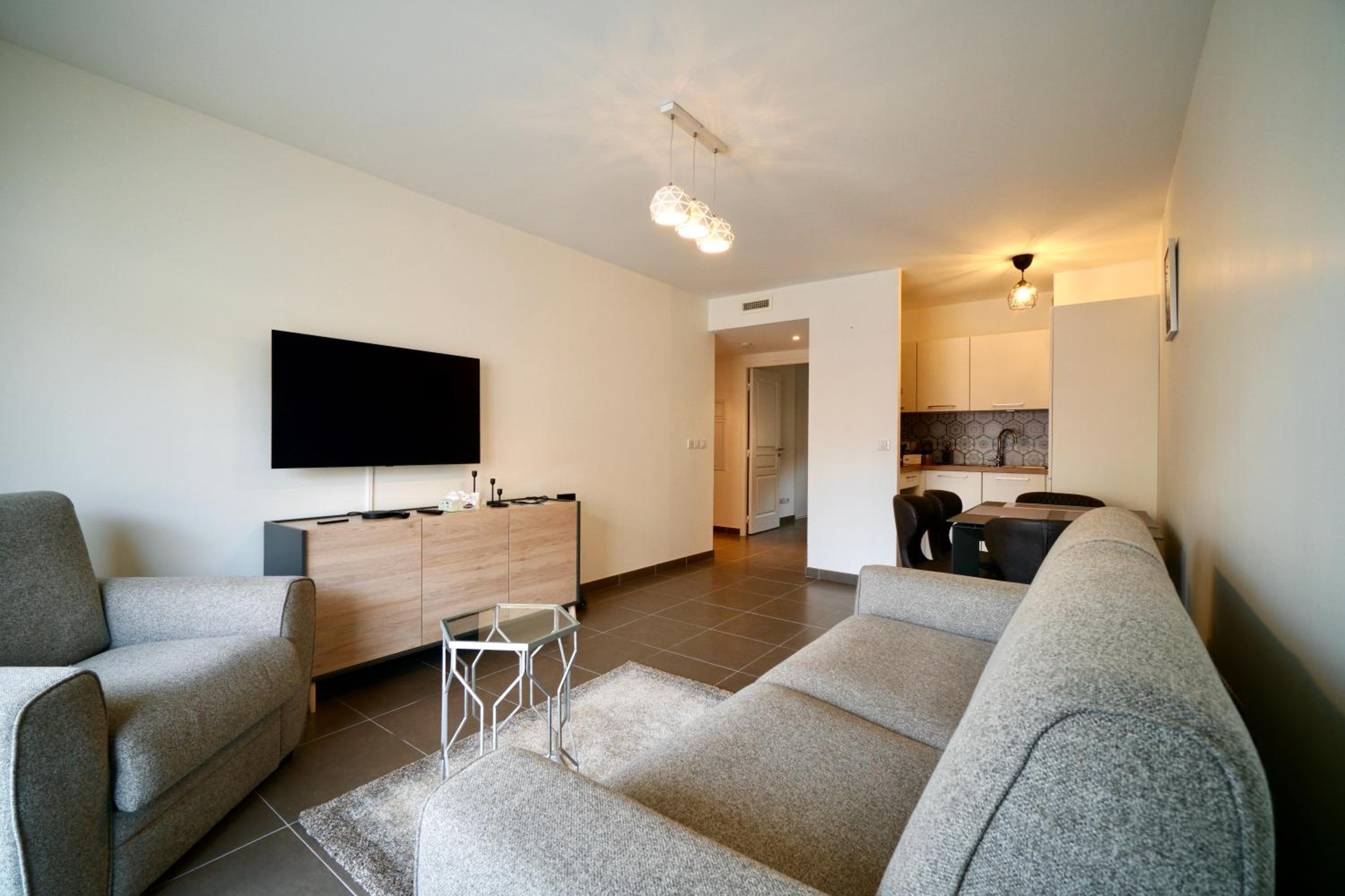 Apartment Montaigne photo 2
