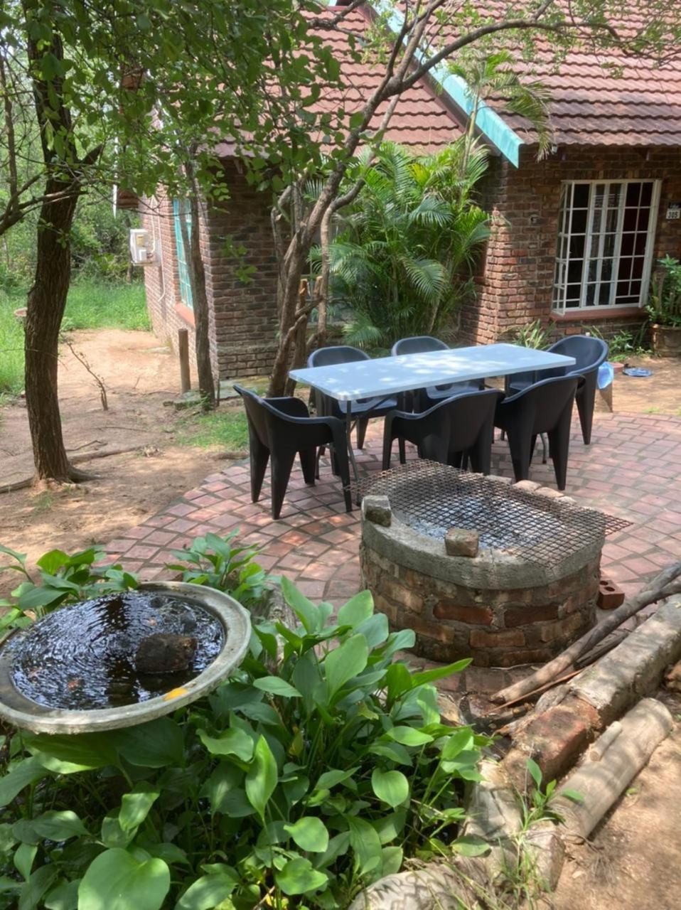 Uccellohouse view 3