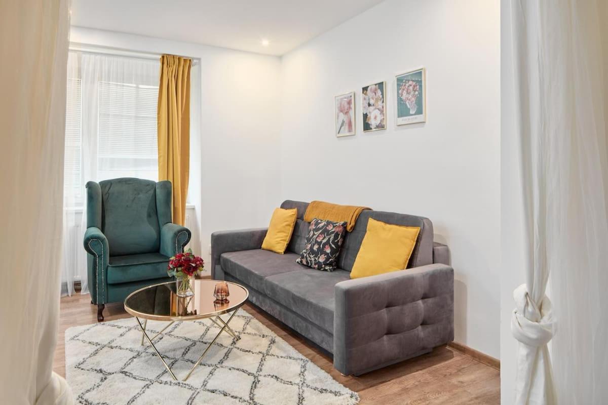 Nice and cozy apartment right at TV tower