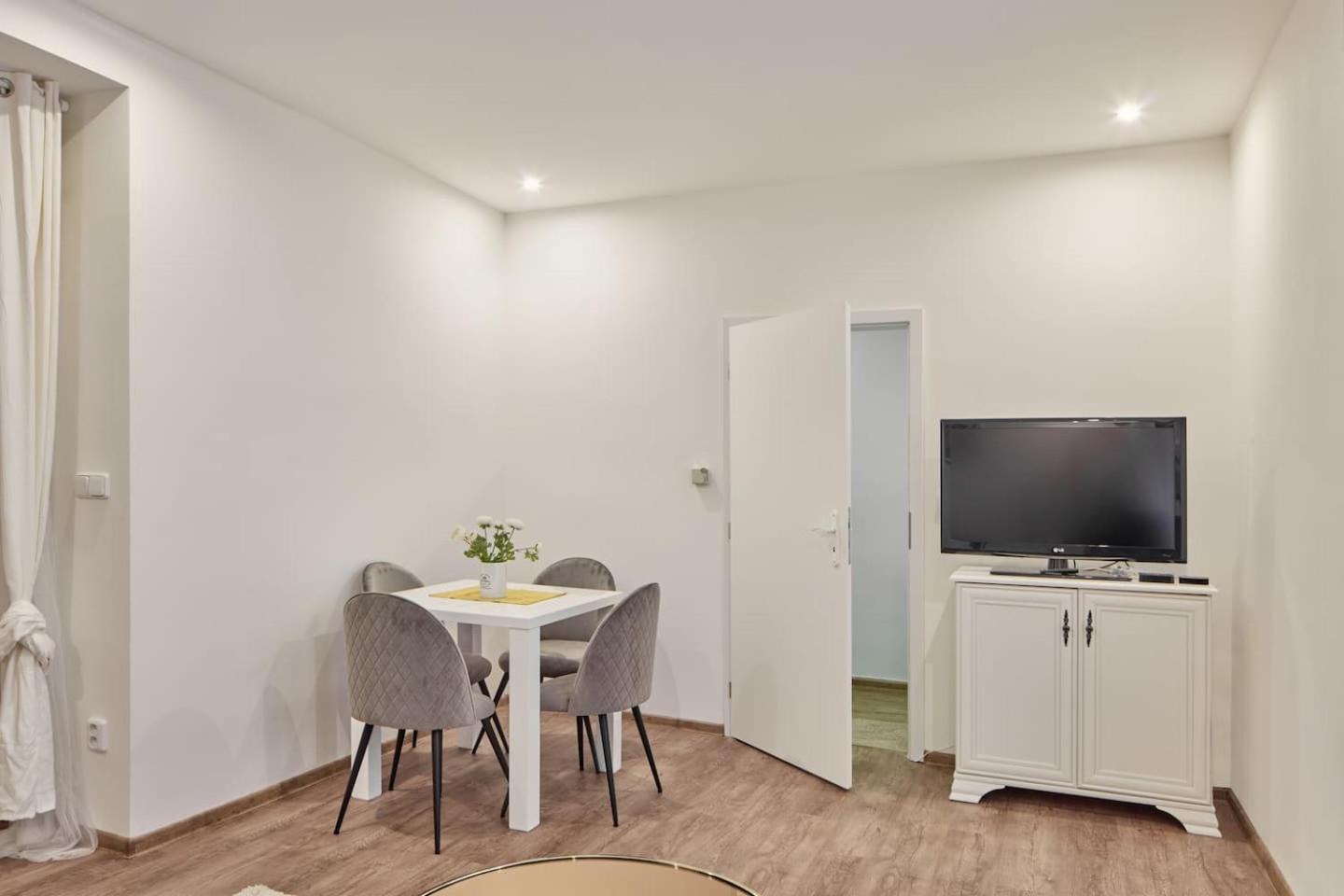 Nice and cozy apartment right at TV tower
