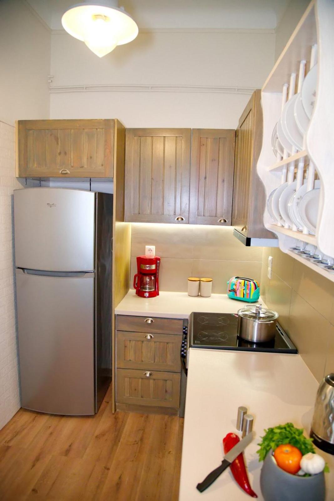 Aroura Homes Garden House 2BR 2BA Free Parking