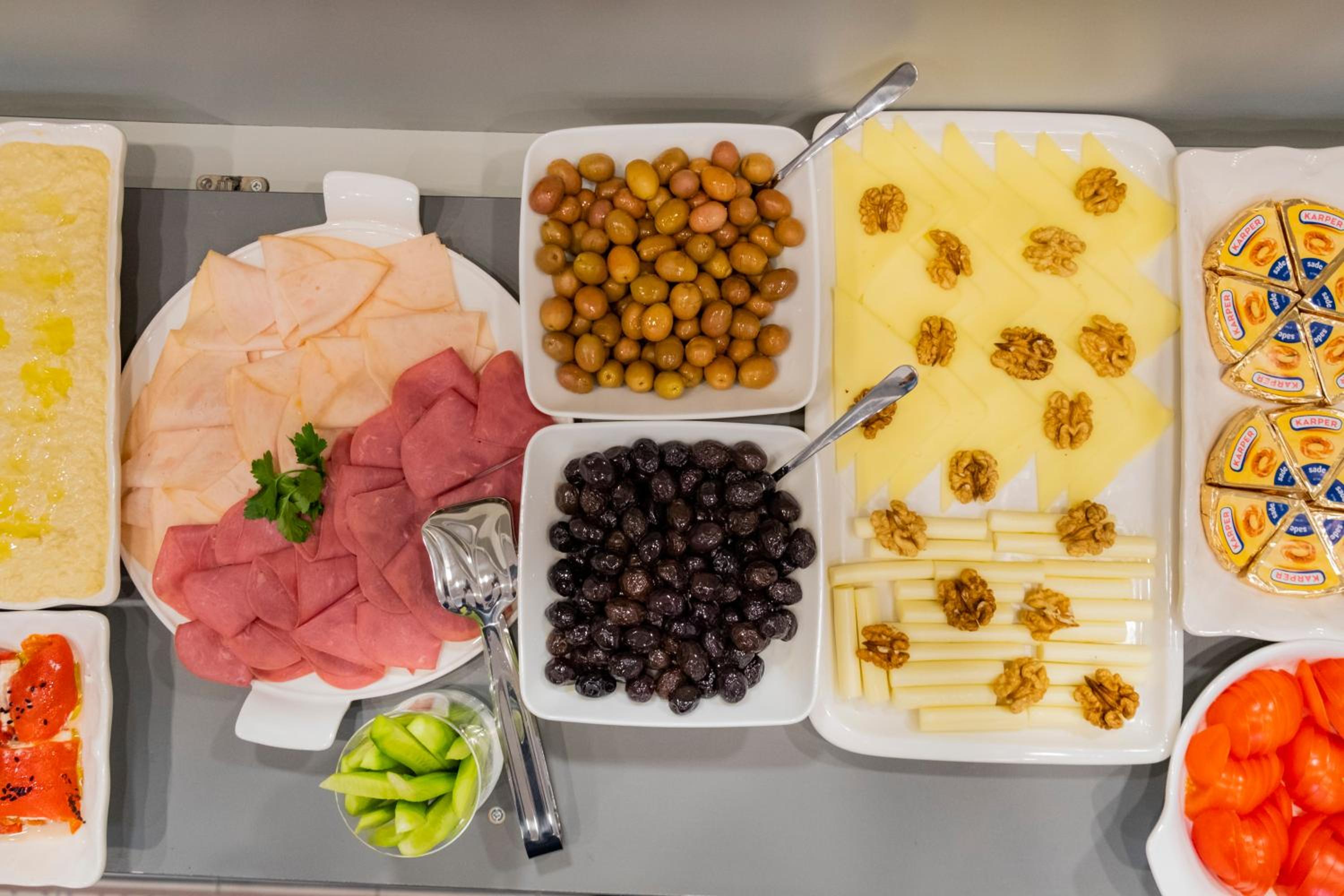 9 Doors Otel - Image 9