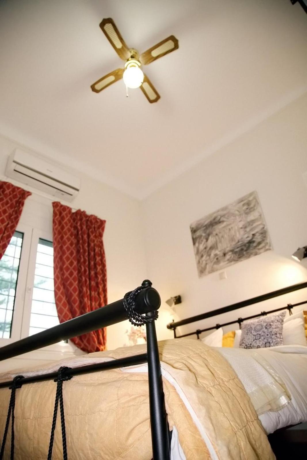 Aroura Homes Garden House 2BR 2BA Free Parking