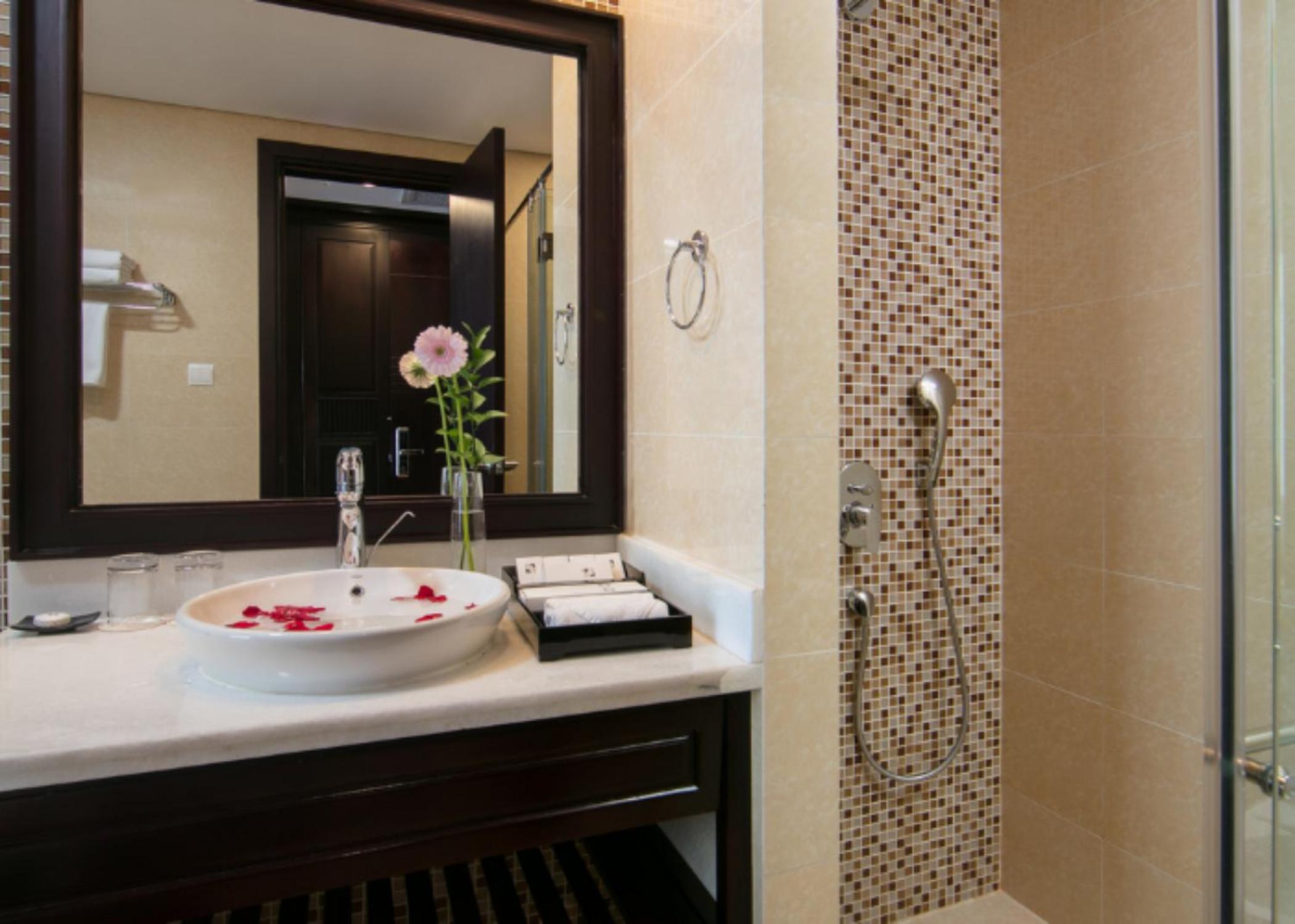 Swiss-Belresort Tuyen Lam
