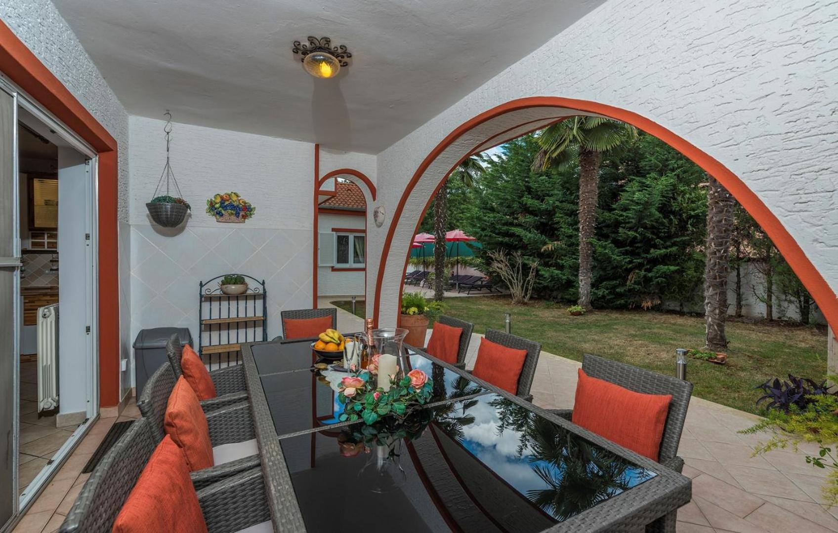 Villa Vallis Aurea for max 10 Persons with pool Kukci Poreč