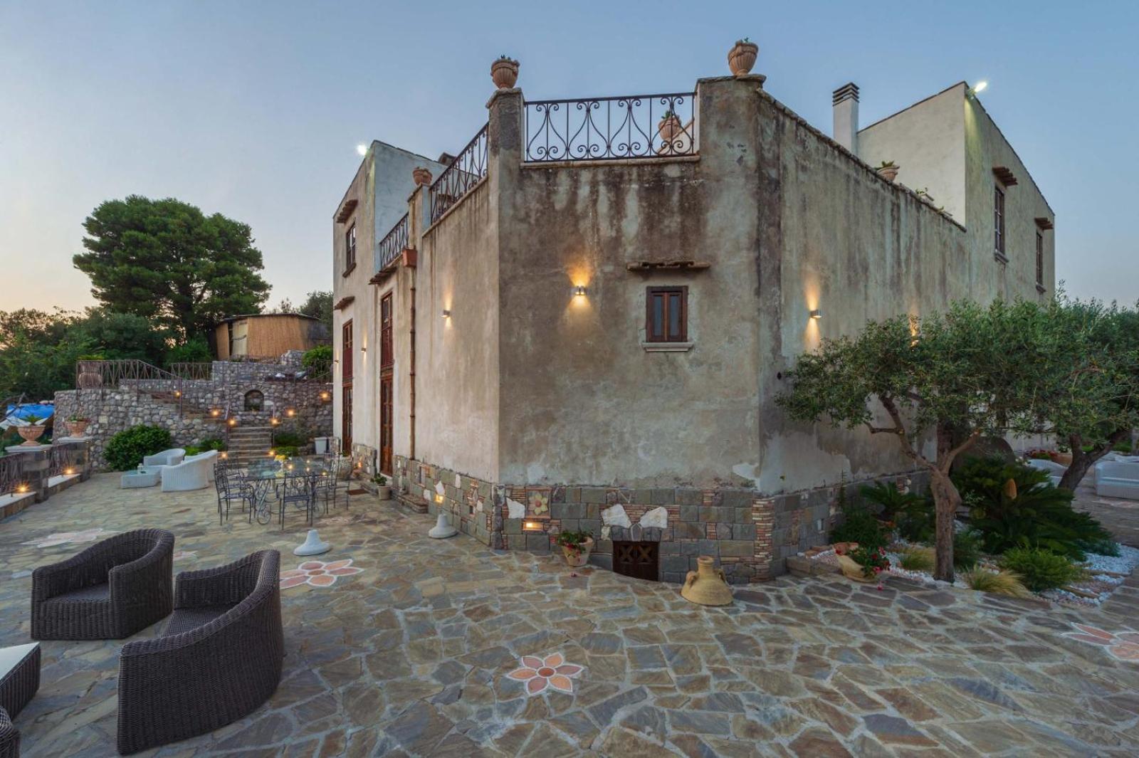 Antico Casale Santa Lucia photo 3