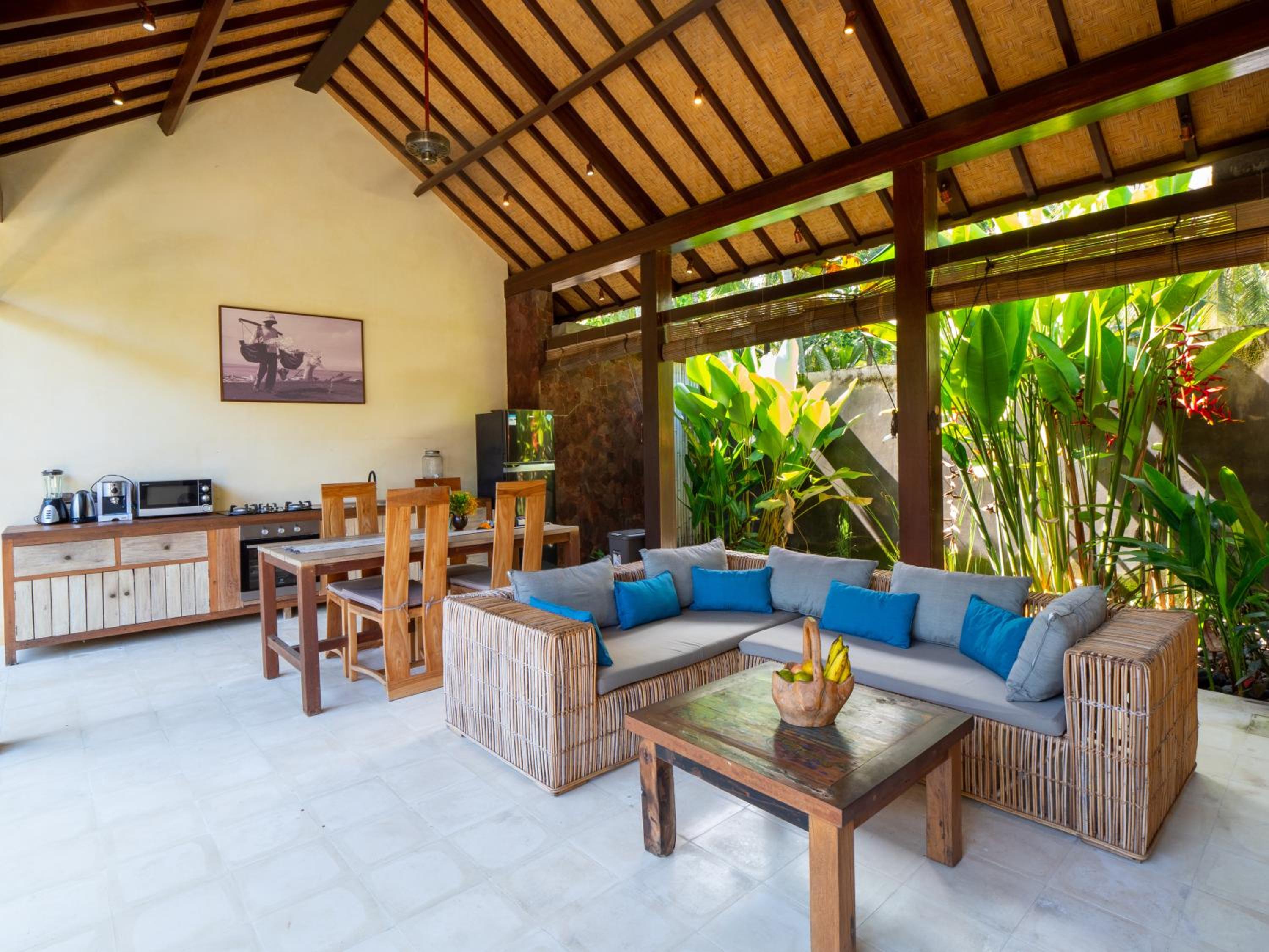 Ruby Romance Oceanside Villas view 2